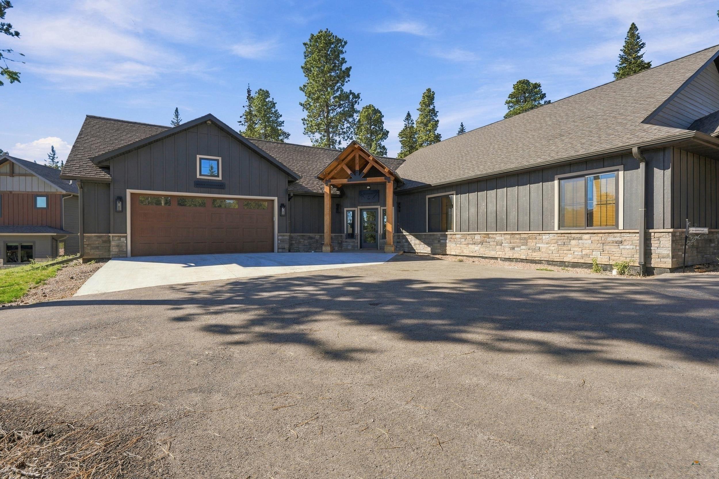 11261 Westwind Court — photo