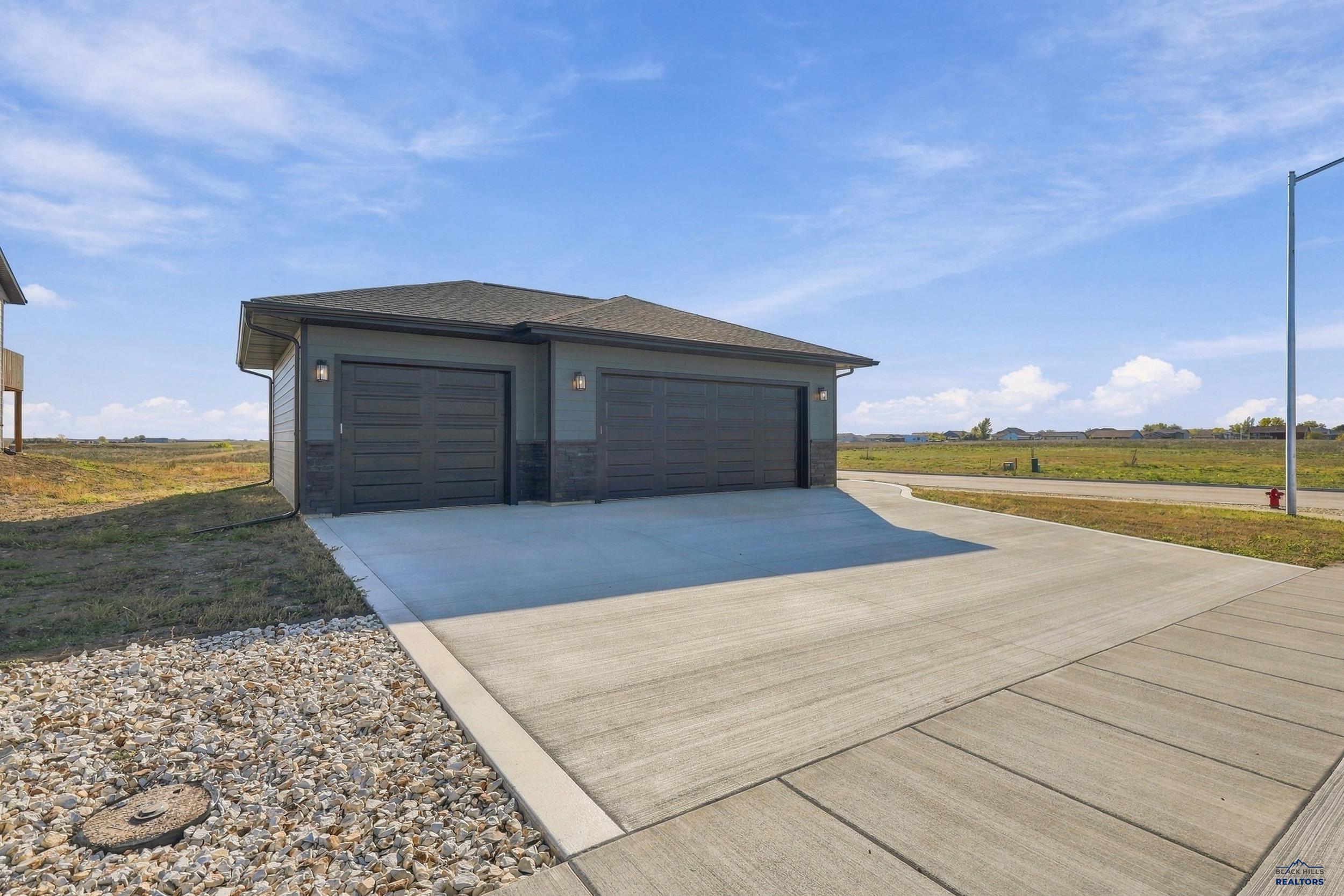 628 Bull Run Drive, Box Elder, SD 57719 — photo 3