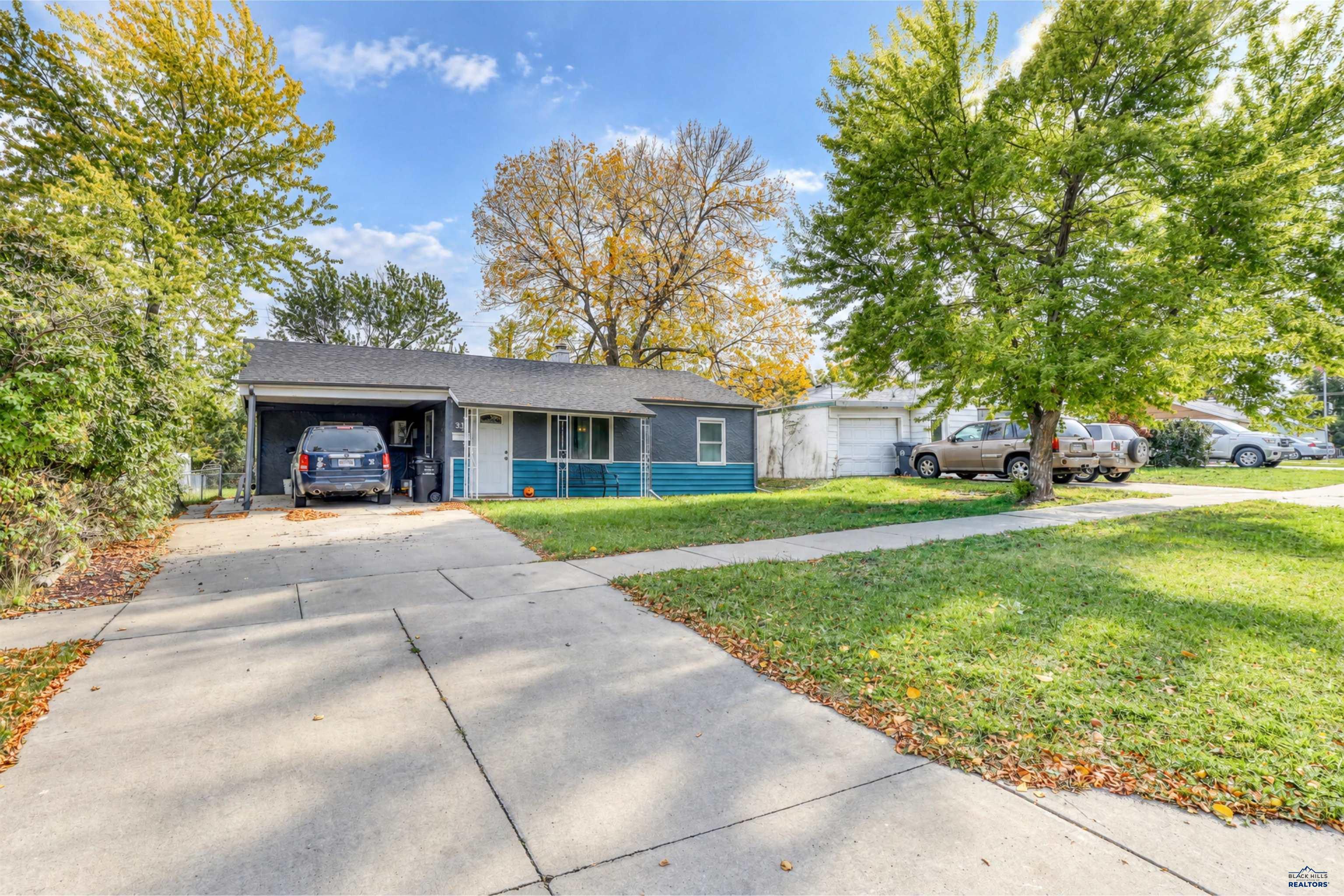 331 E St Francis, Rapid City, SD 57701 — photo 2