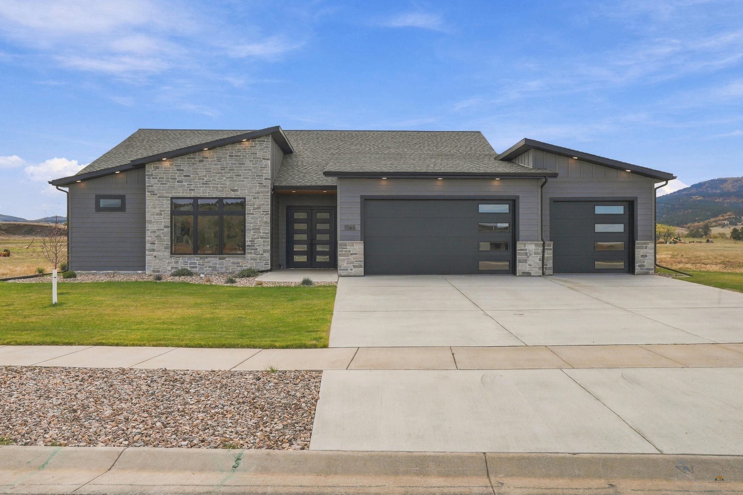 1565 Blue Sage Road — photo