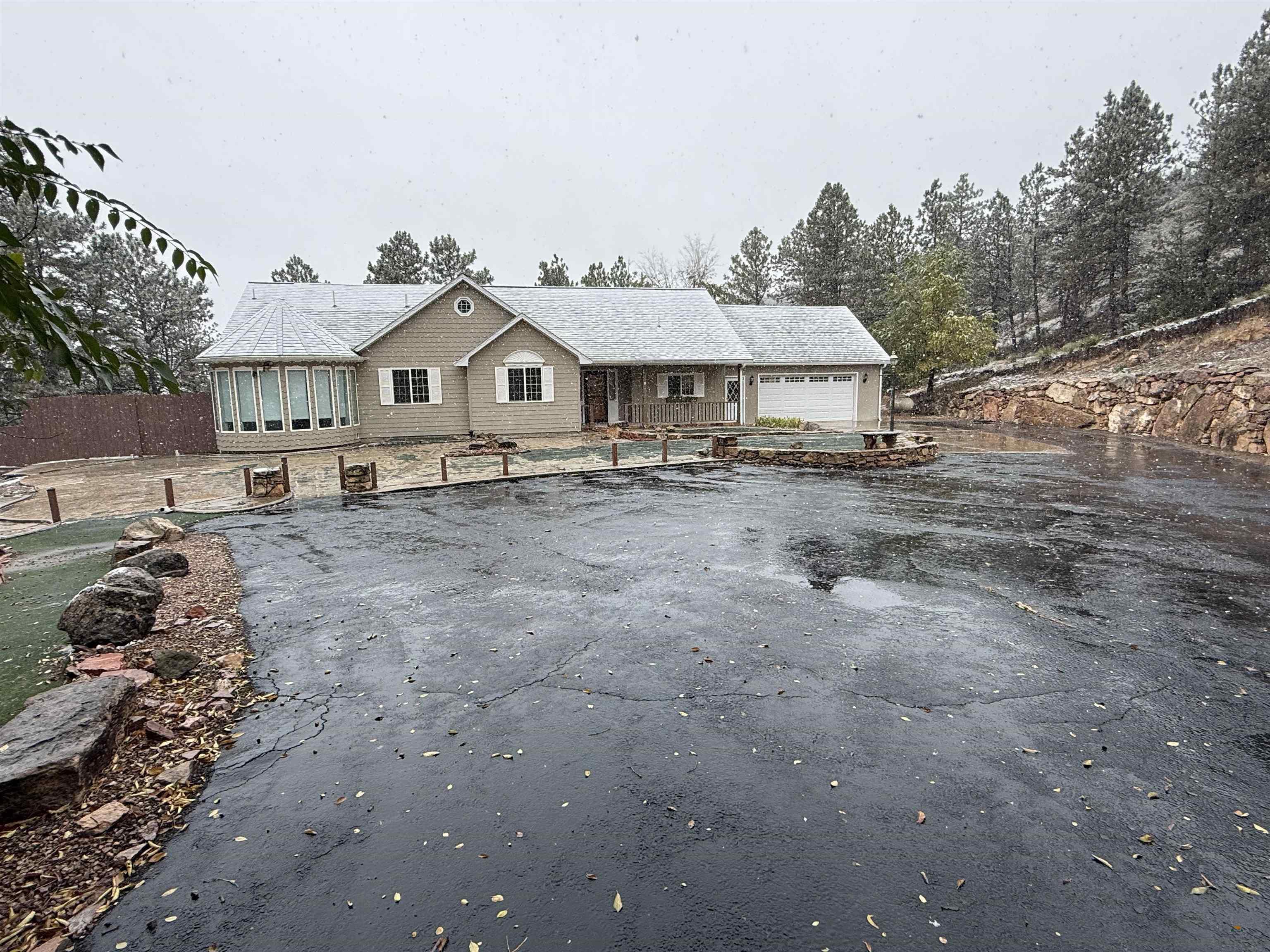 27427 Valley View Drive — photo