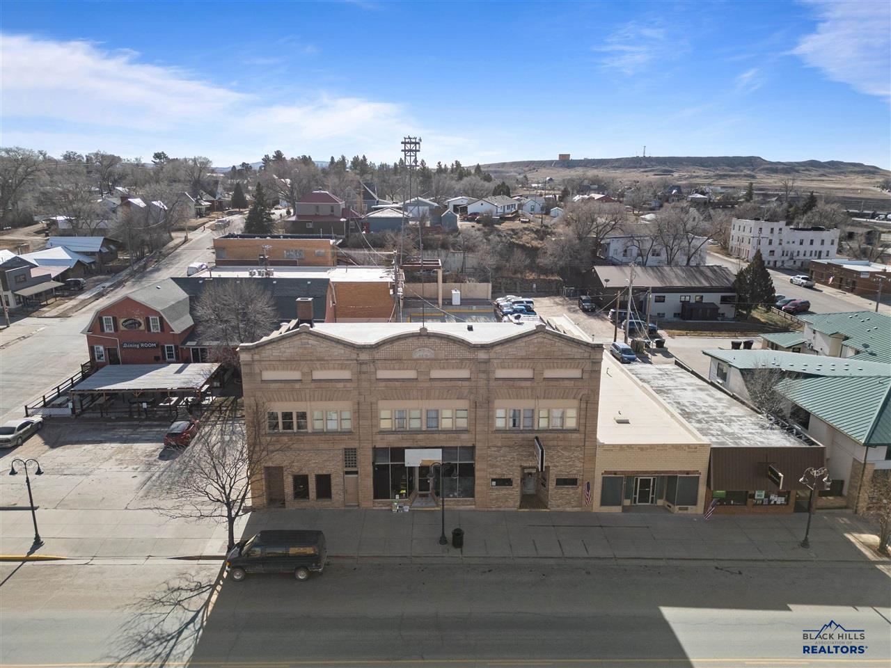114 W Main Street — photo