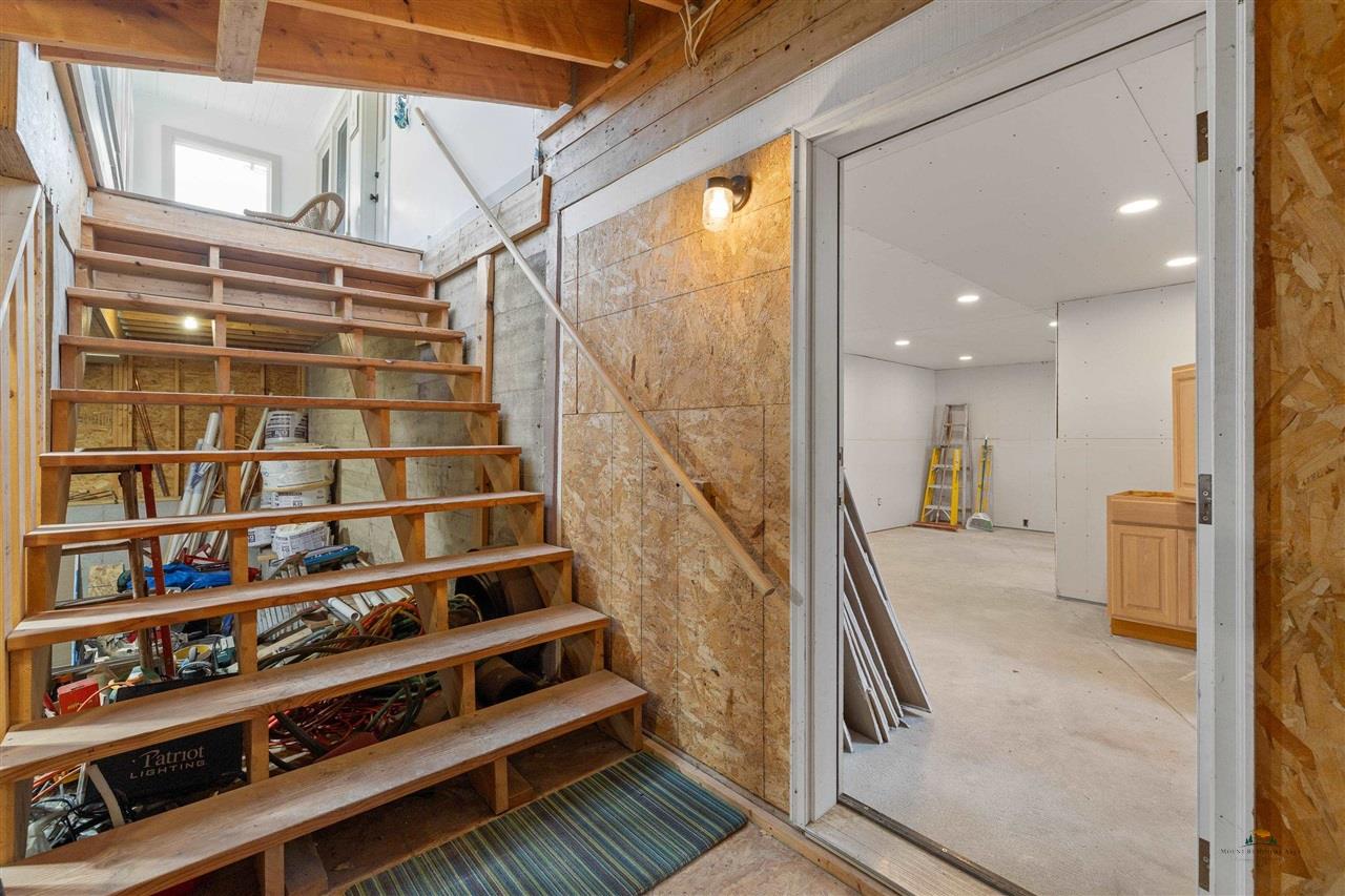 37 1st, Lead, SD 57754 — photo 2