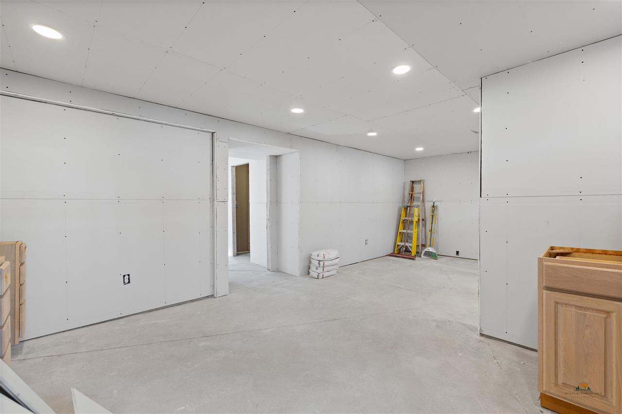 37 1st, Lead, SD 57754 — photo 3