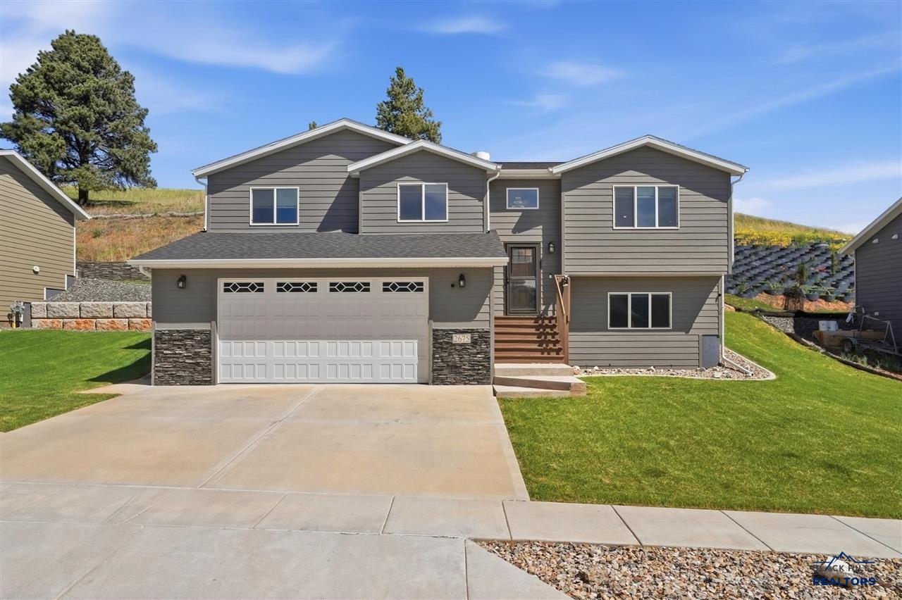 2675 Meadow Drive — photo