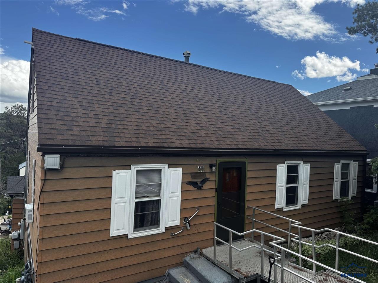 411 W Summit Street — photo