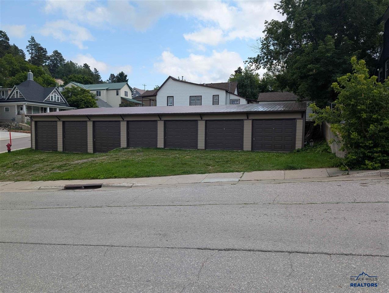 15 E MCCLELLAN E McClellan Street, Lead, SD 57754 — photo 2