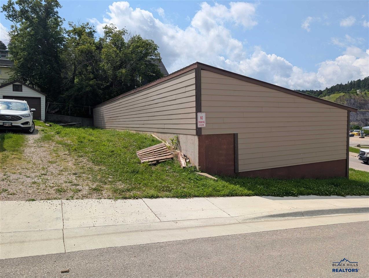 15 E MCCLELLAN E McClellan Street, Lead, SD 57754 — photo 3