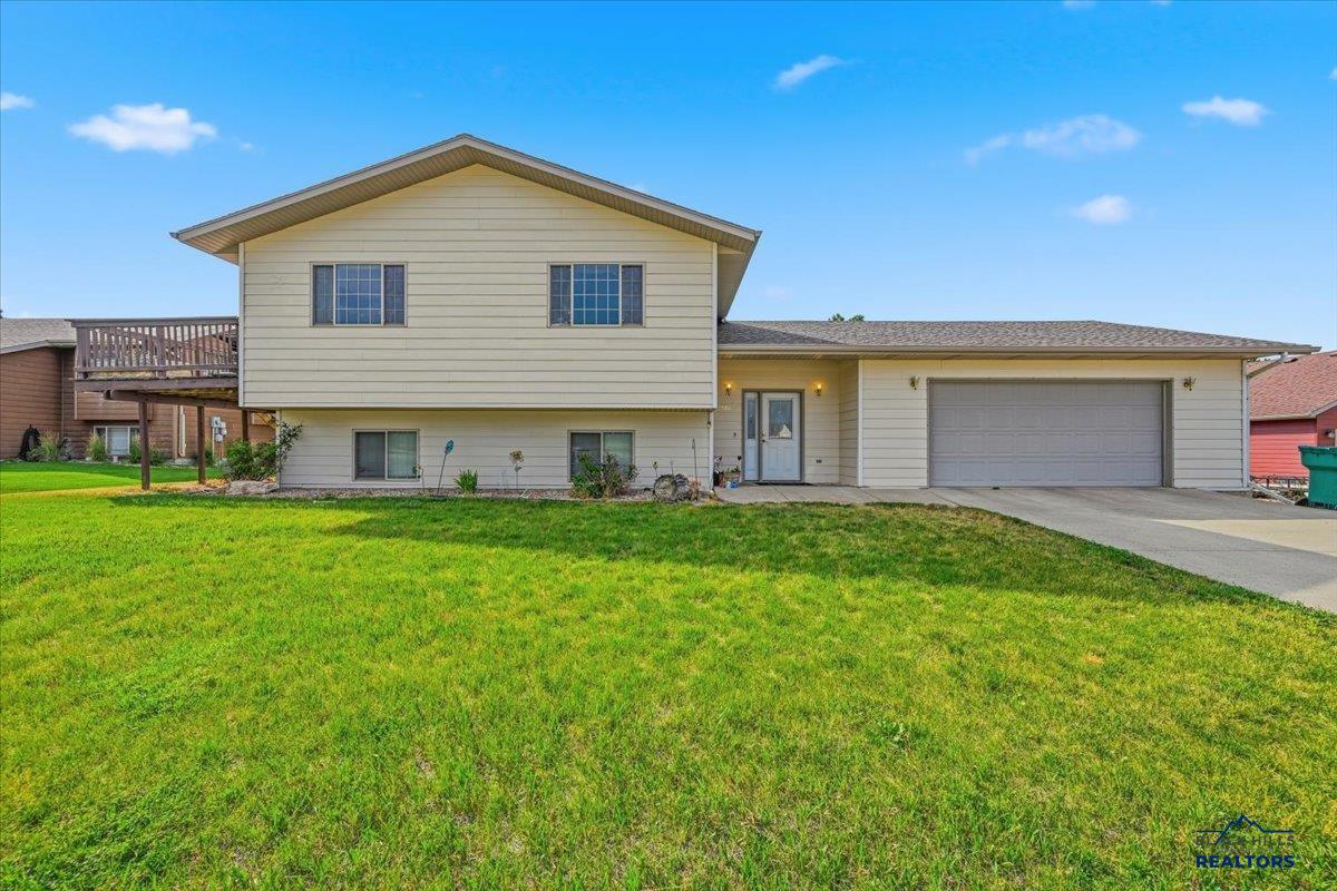 1501 Otter Road — photo