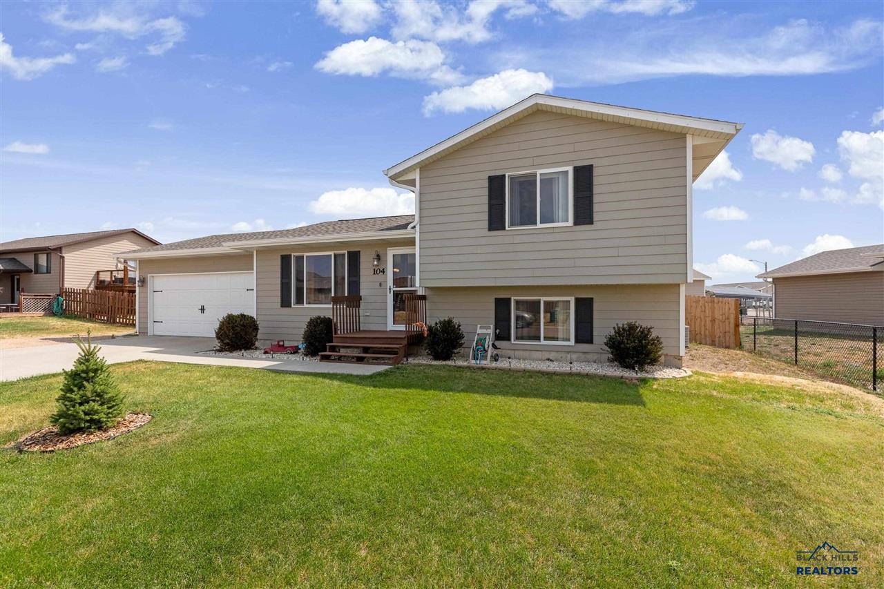 104 Maxwell Drive — photo