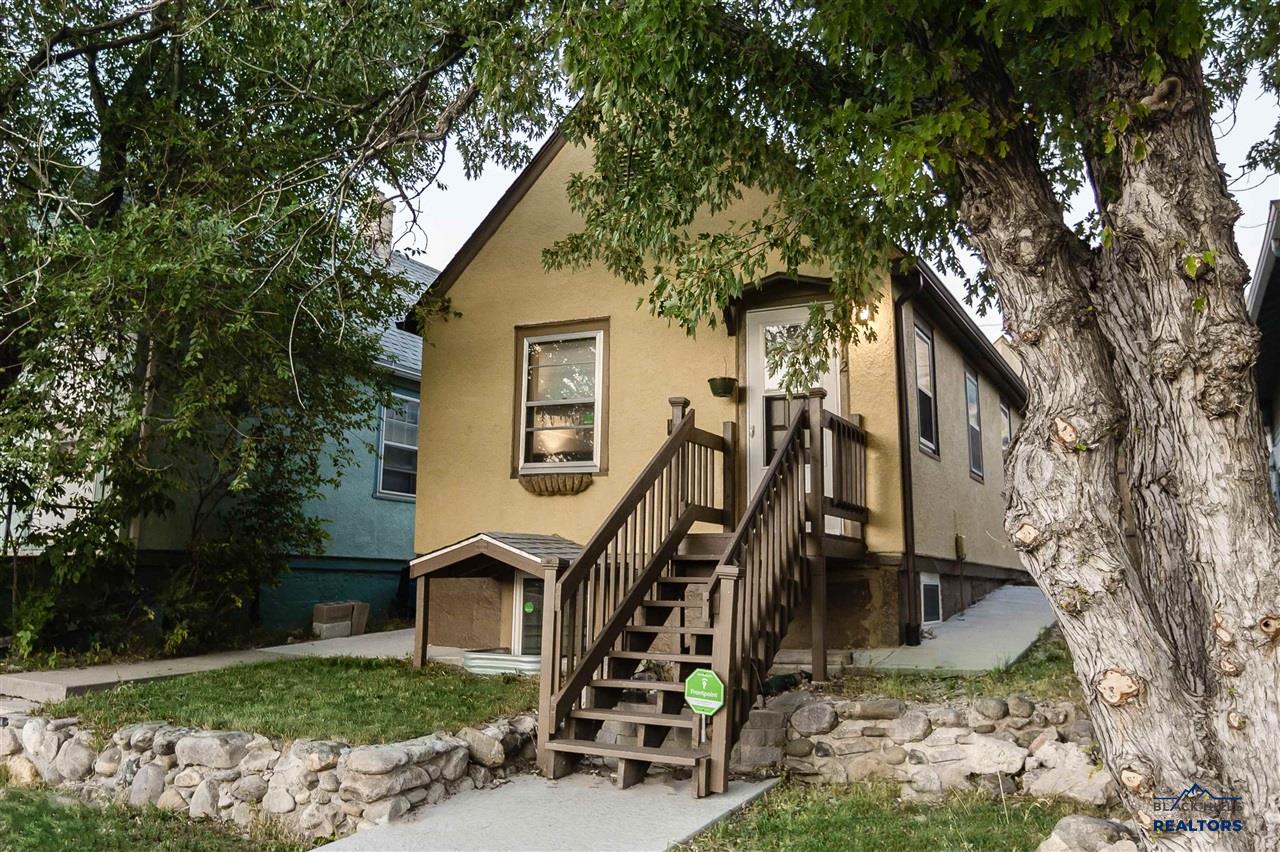 1120 Mt. Rushmore Road — photo