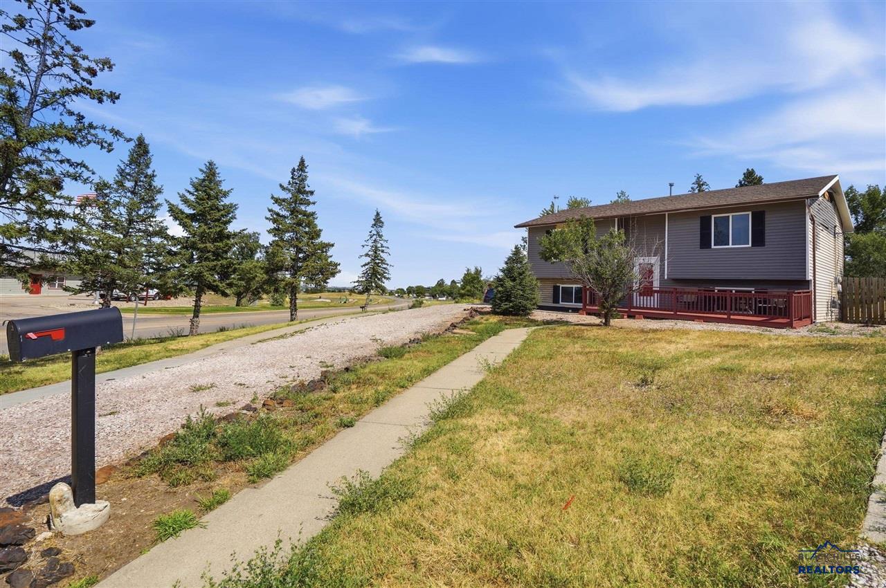 627 Fairmont Pl — photo