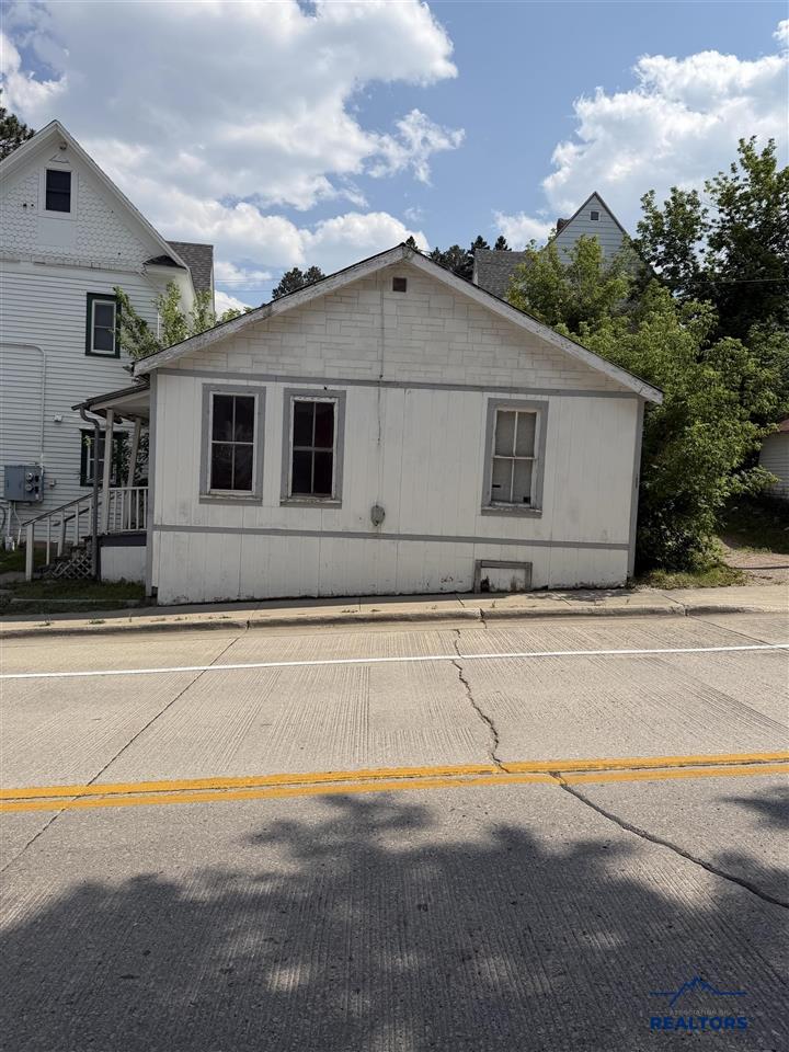 9 Baltimore, Lead, SD 57754 — photo 2