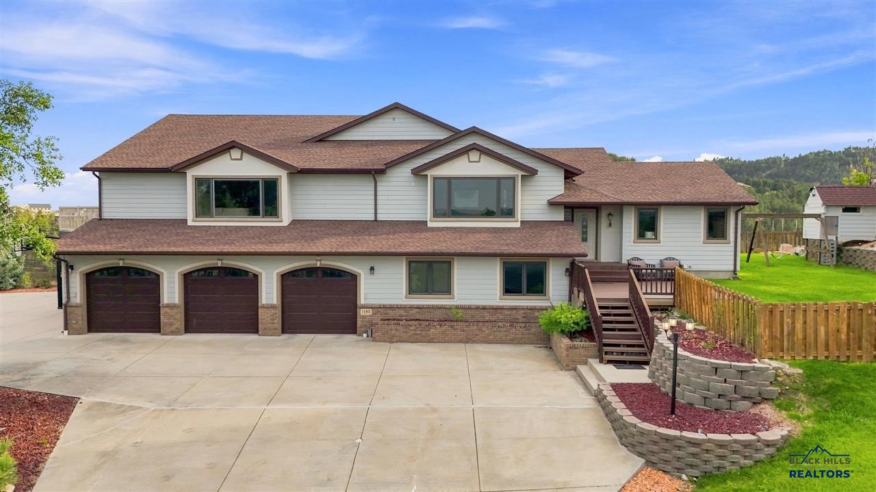 1183 Woodridge Drive — photo