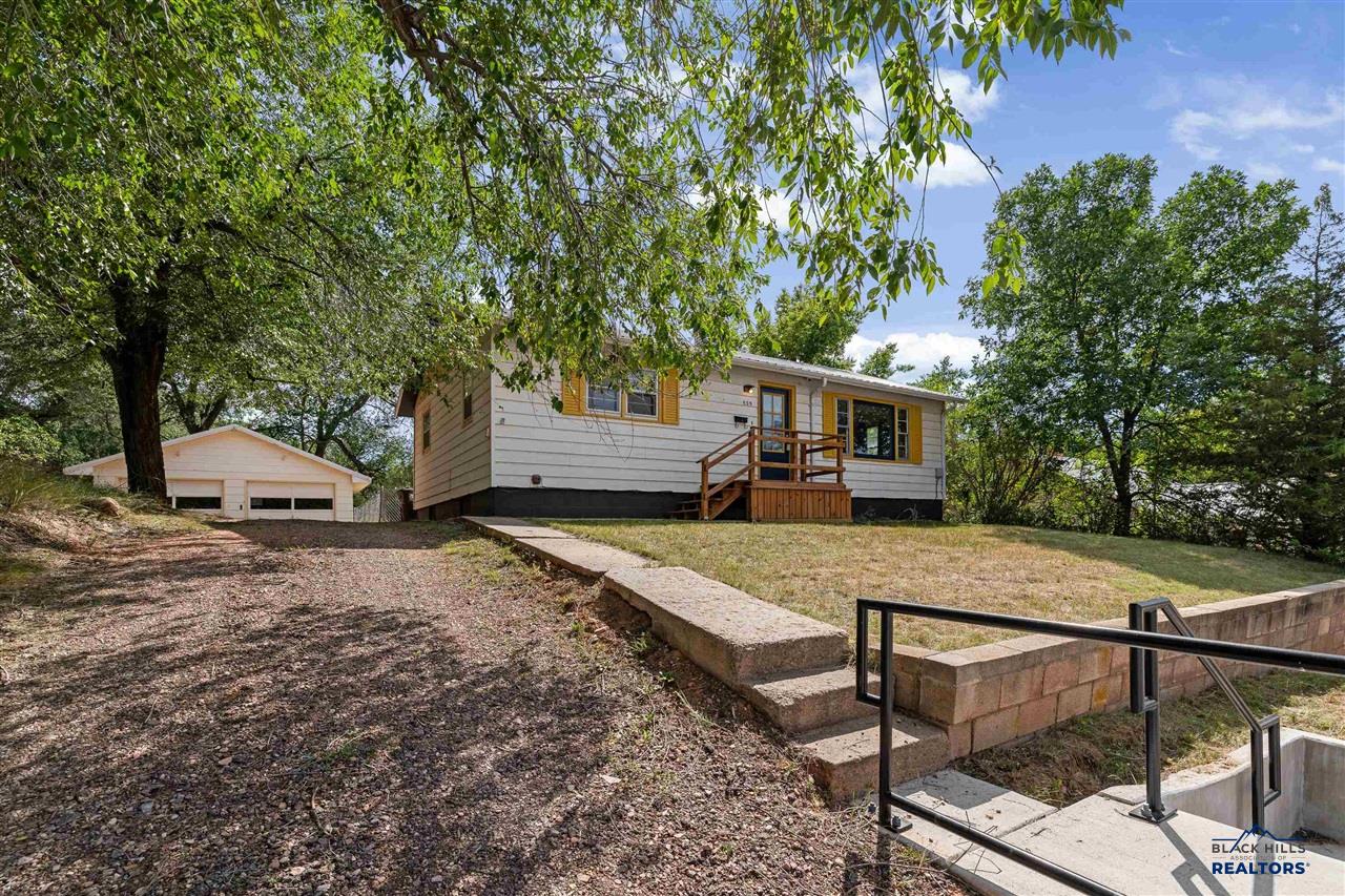 535 Battle Mountain Avenue — photo