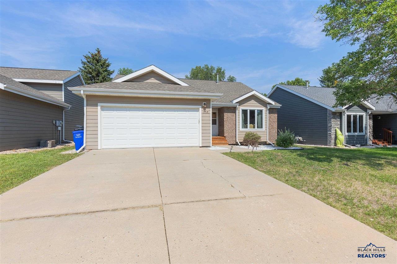 1214 Range View Circle — photo