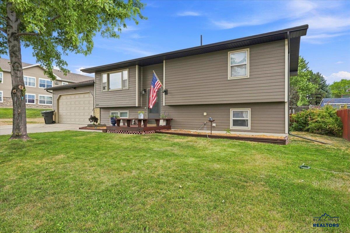 2621 Moose Drive — photo