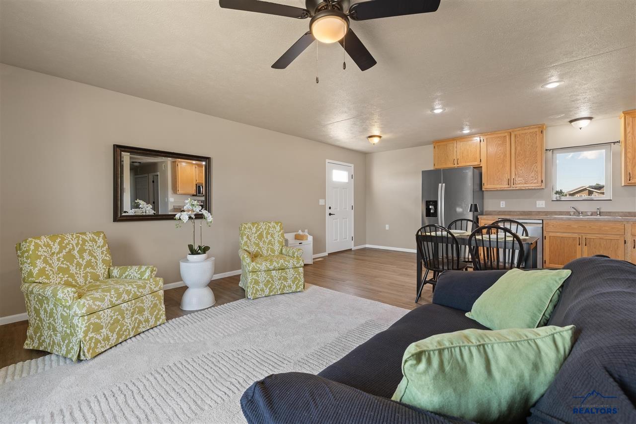628 Shuttle Court, Box Elder, SD 57719 — photo 2