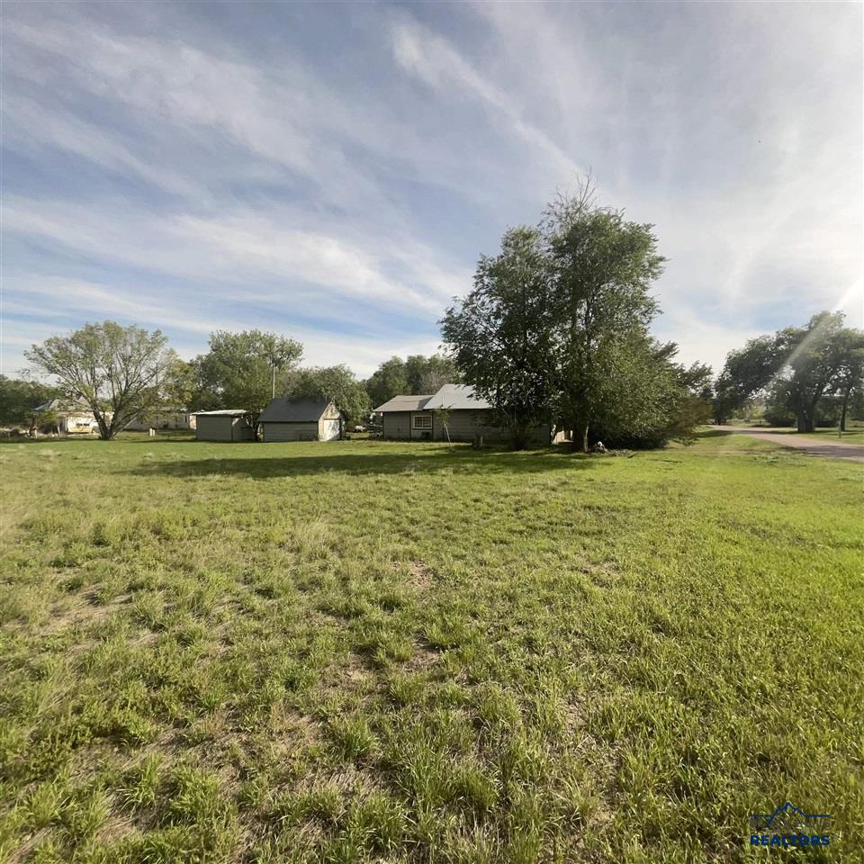 225 Oak, Fairburn, SD 57739 — photo 3