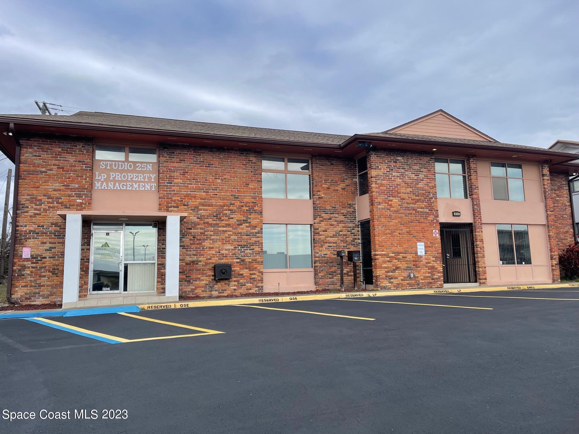 414 High Point Drive 2 — photo