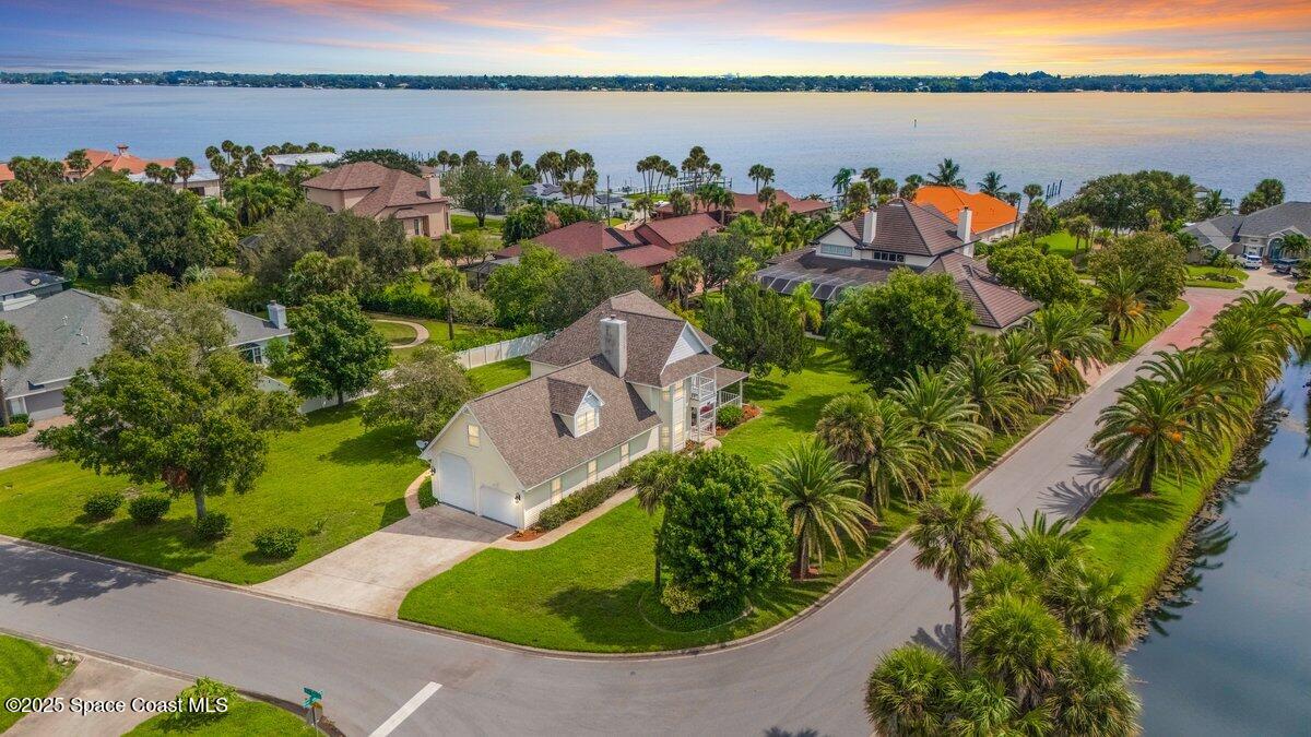 110 River Woods Drive — photo