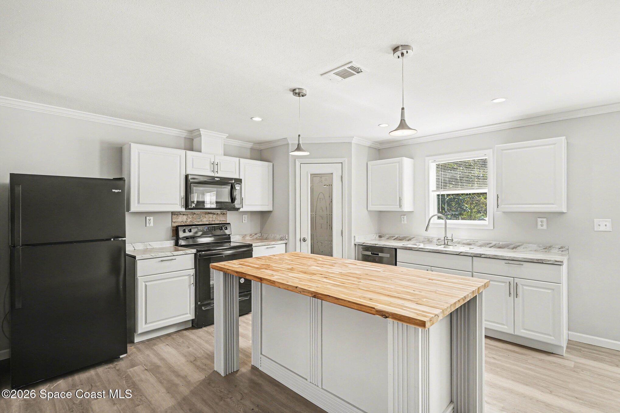 23950 Bass Road, Astor, FL 32102 — photo 2