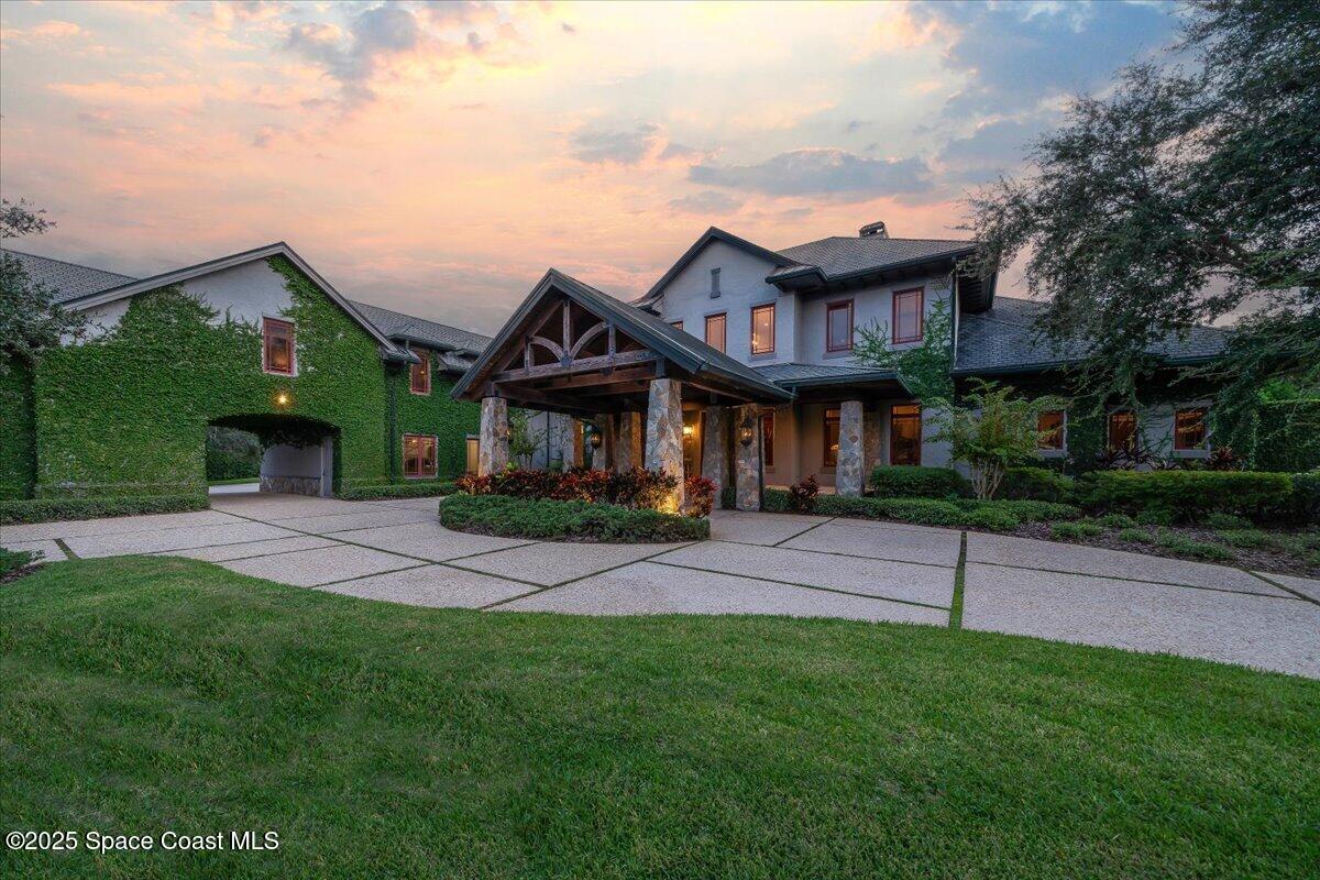 586 Wethersfield Place — photo