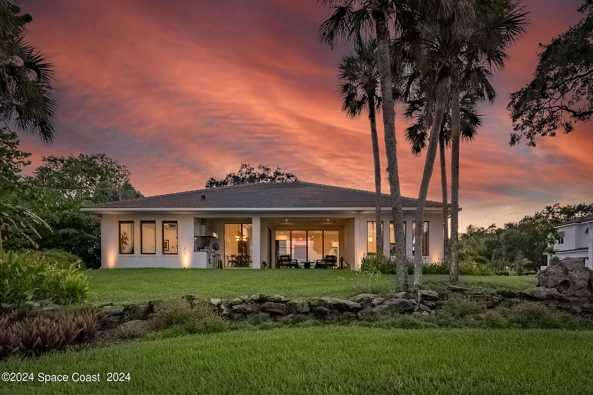 11 Bayshore Court — photo