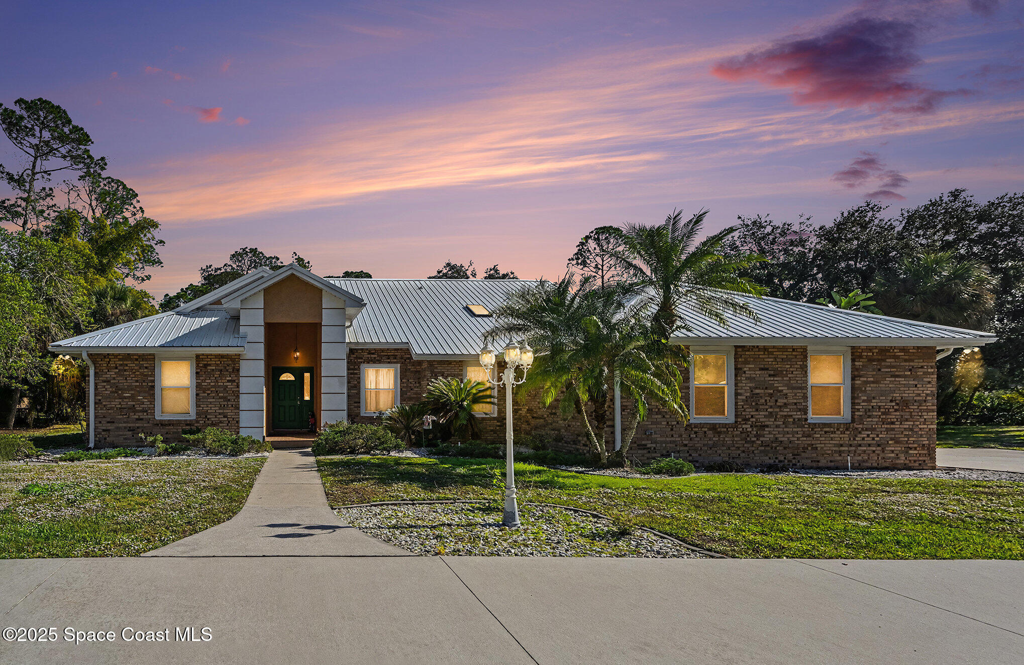 2956 Long Lake Drive — photo