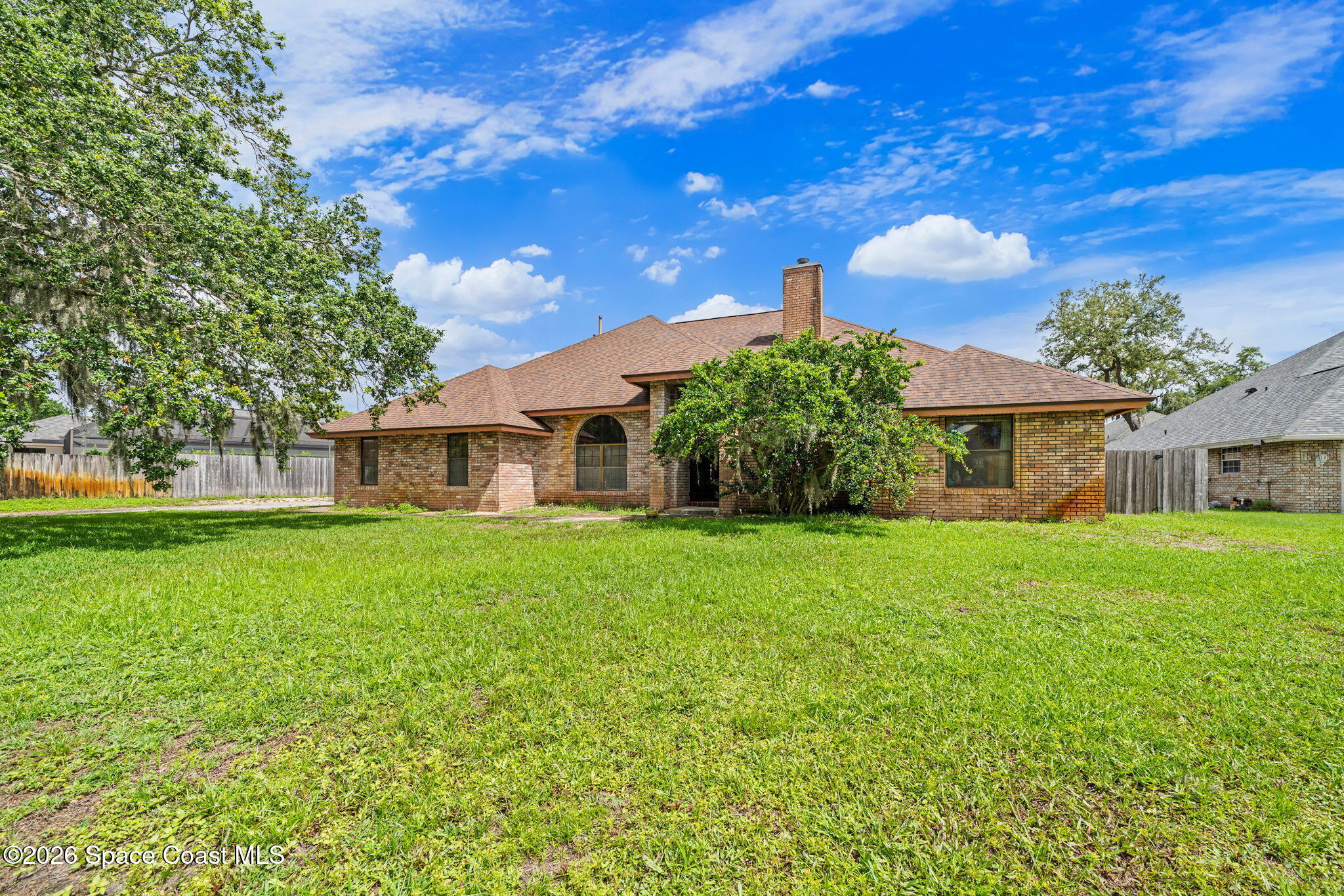 2180 Figtree Drive — photo