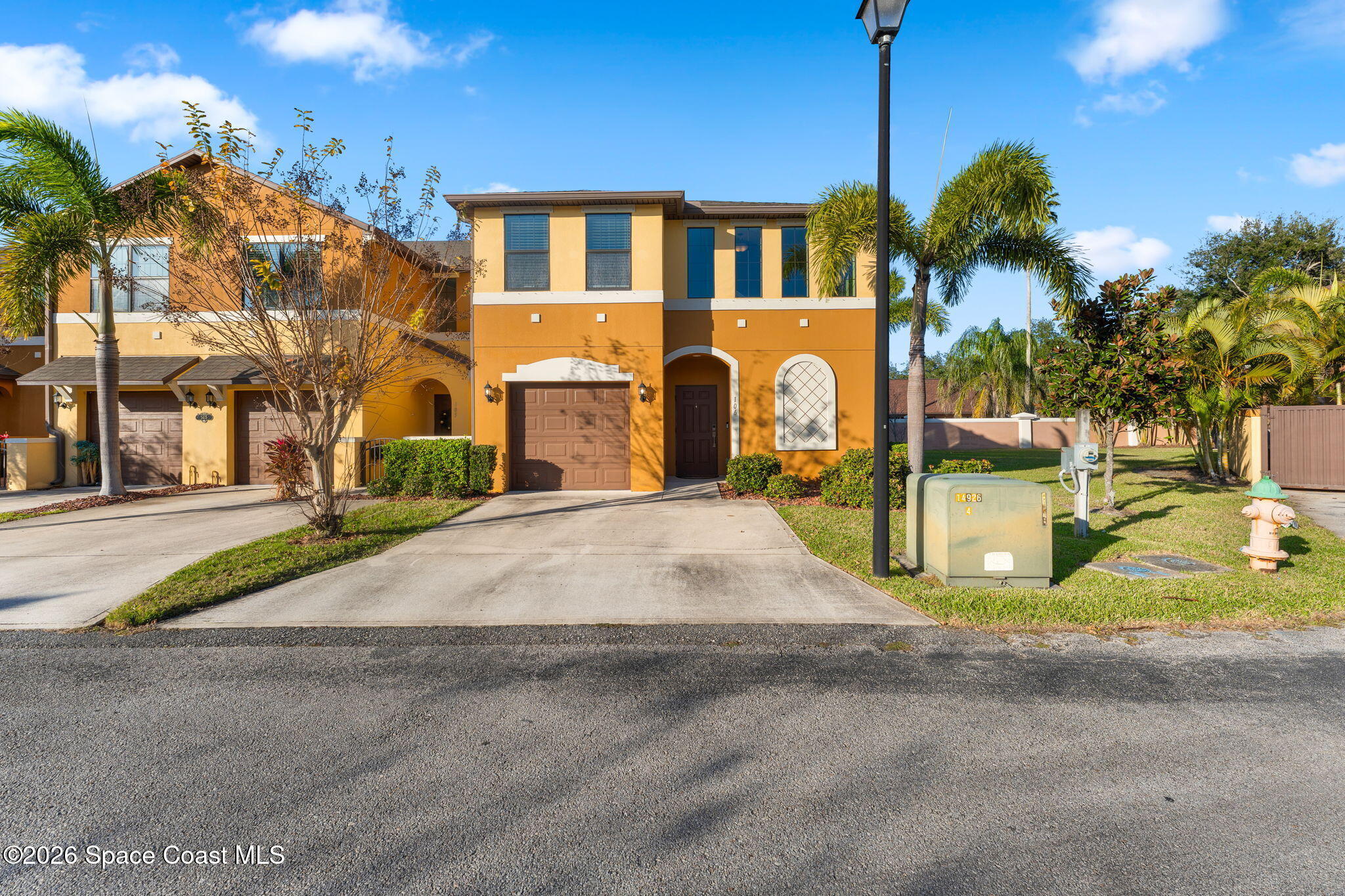 1415 Lara Circle 106 — photo