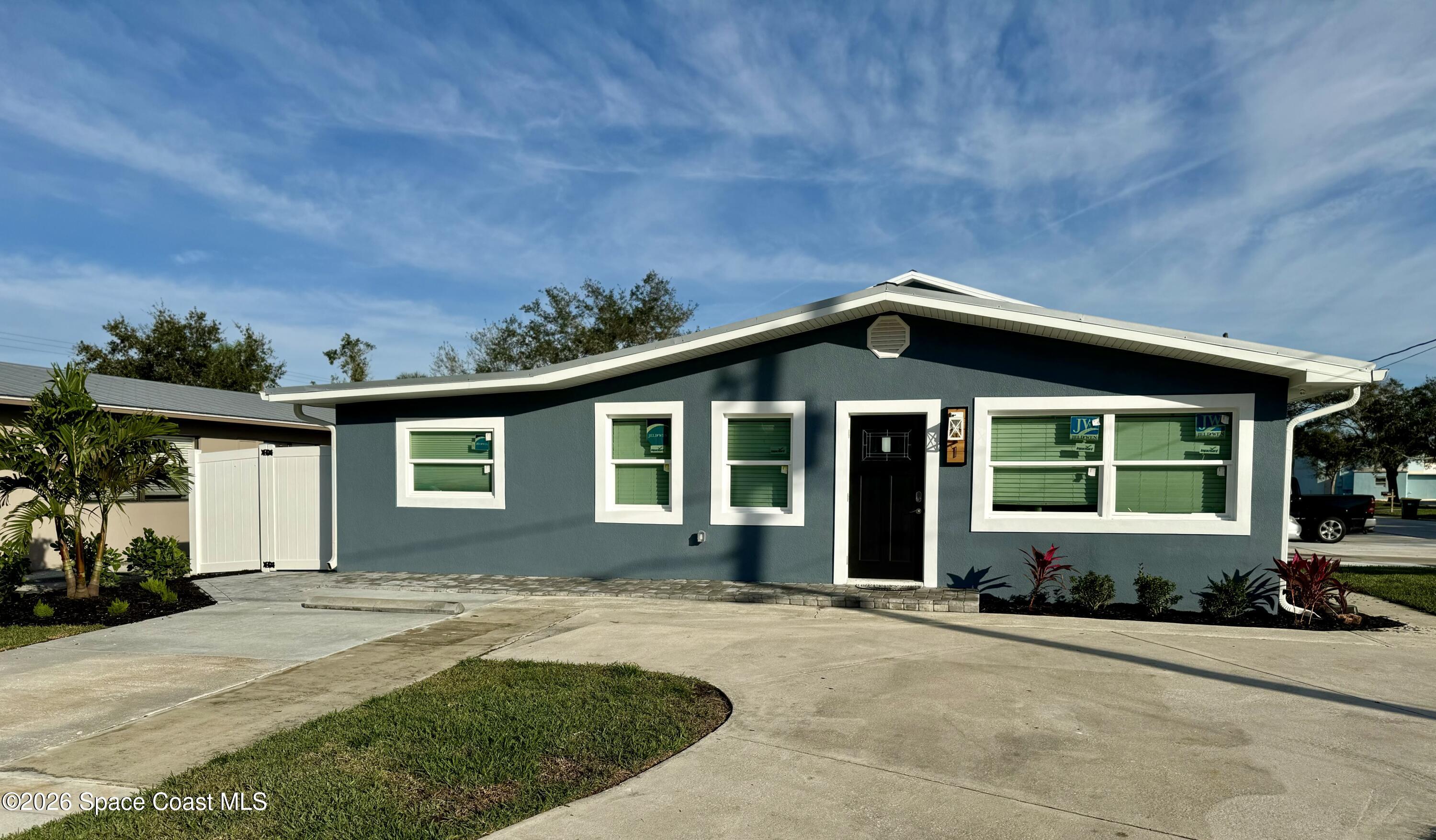 208 W Seminole Avenue 1 — photo