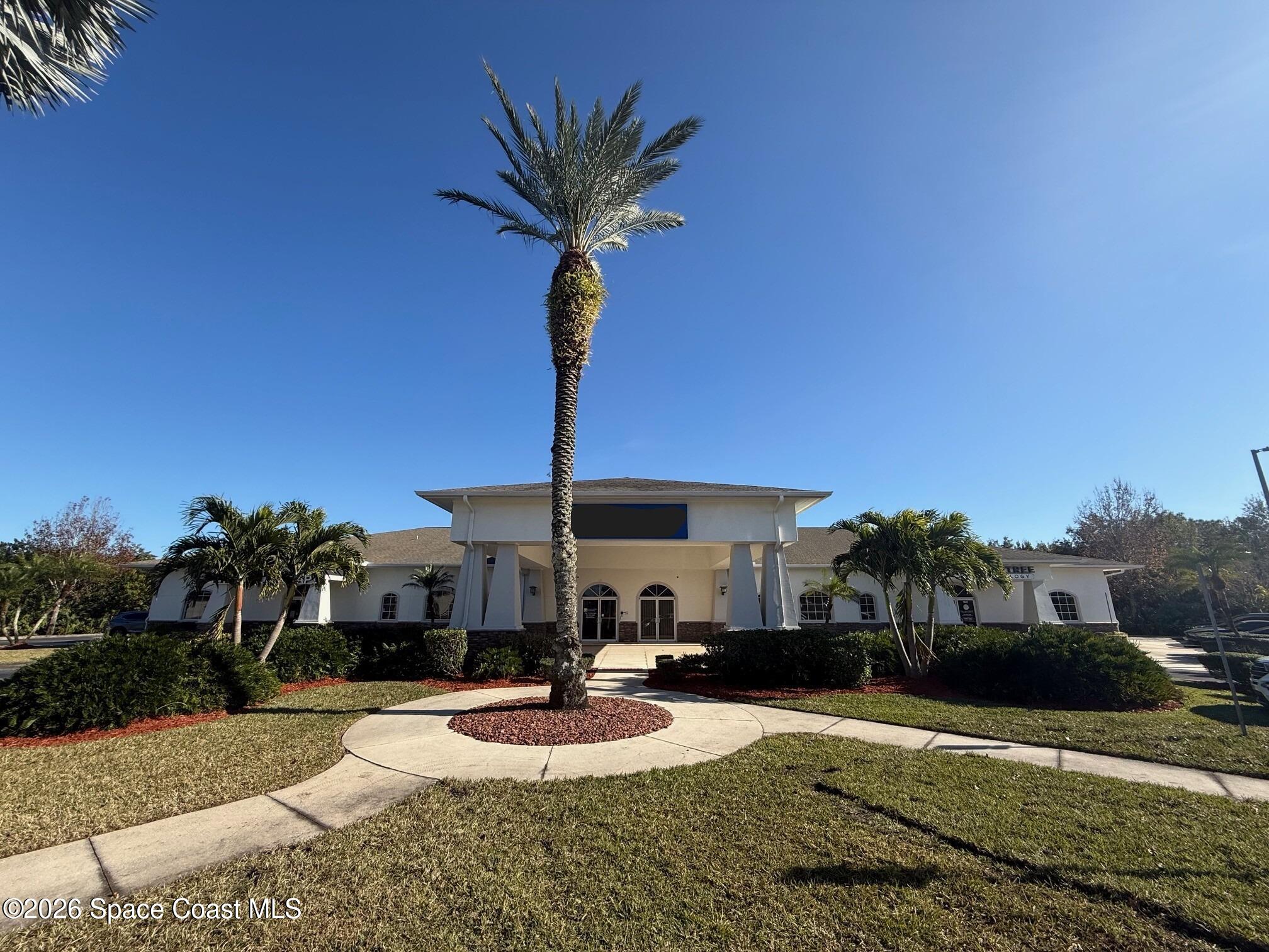 389 Commerce Parkway 120 & 140 (10,381 Sf) — photo