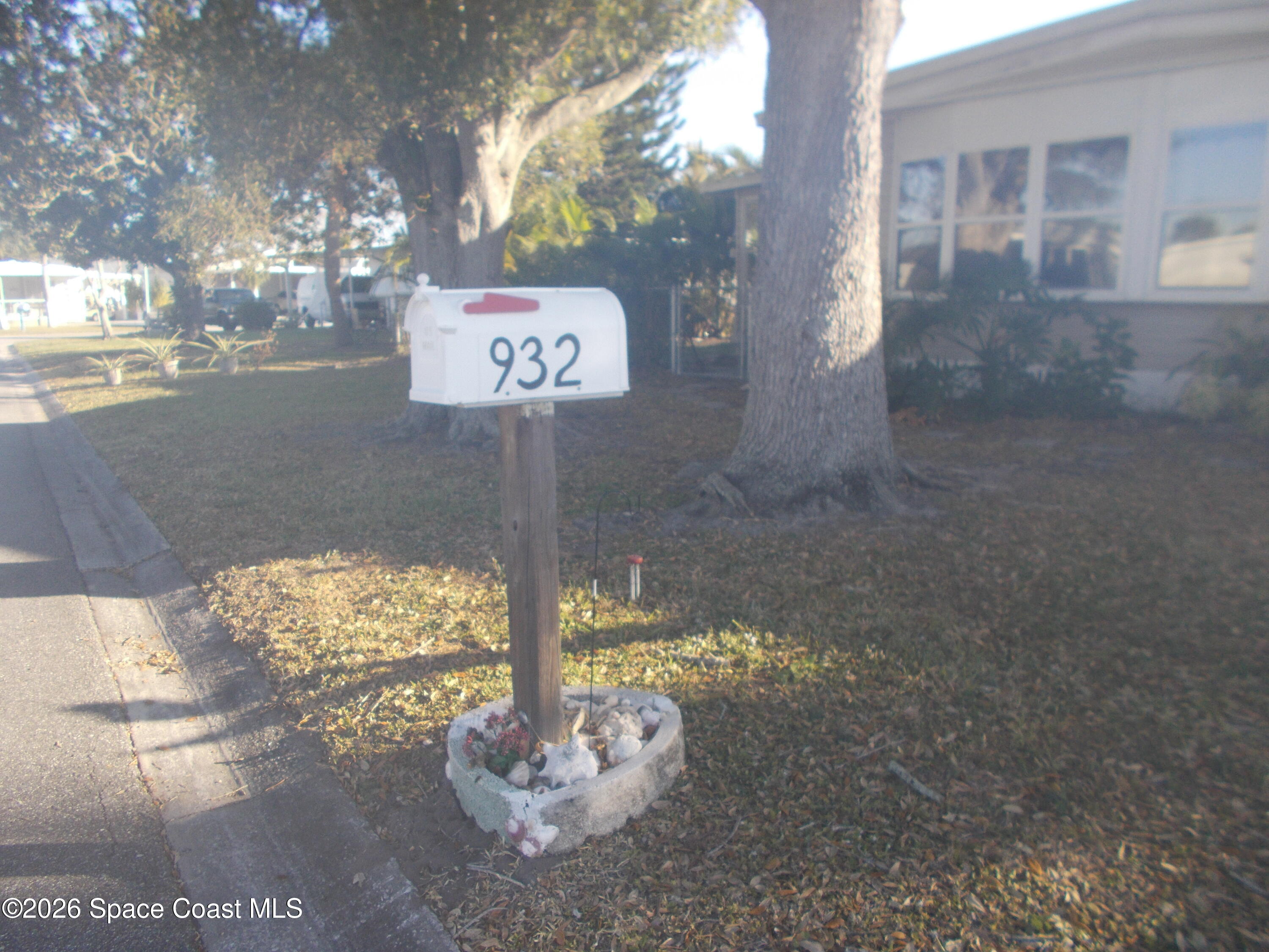 932 Cashew Circle W — photo