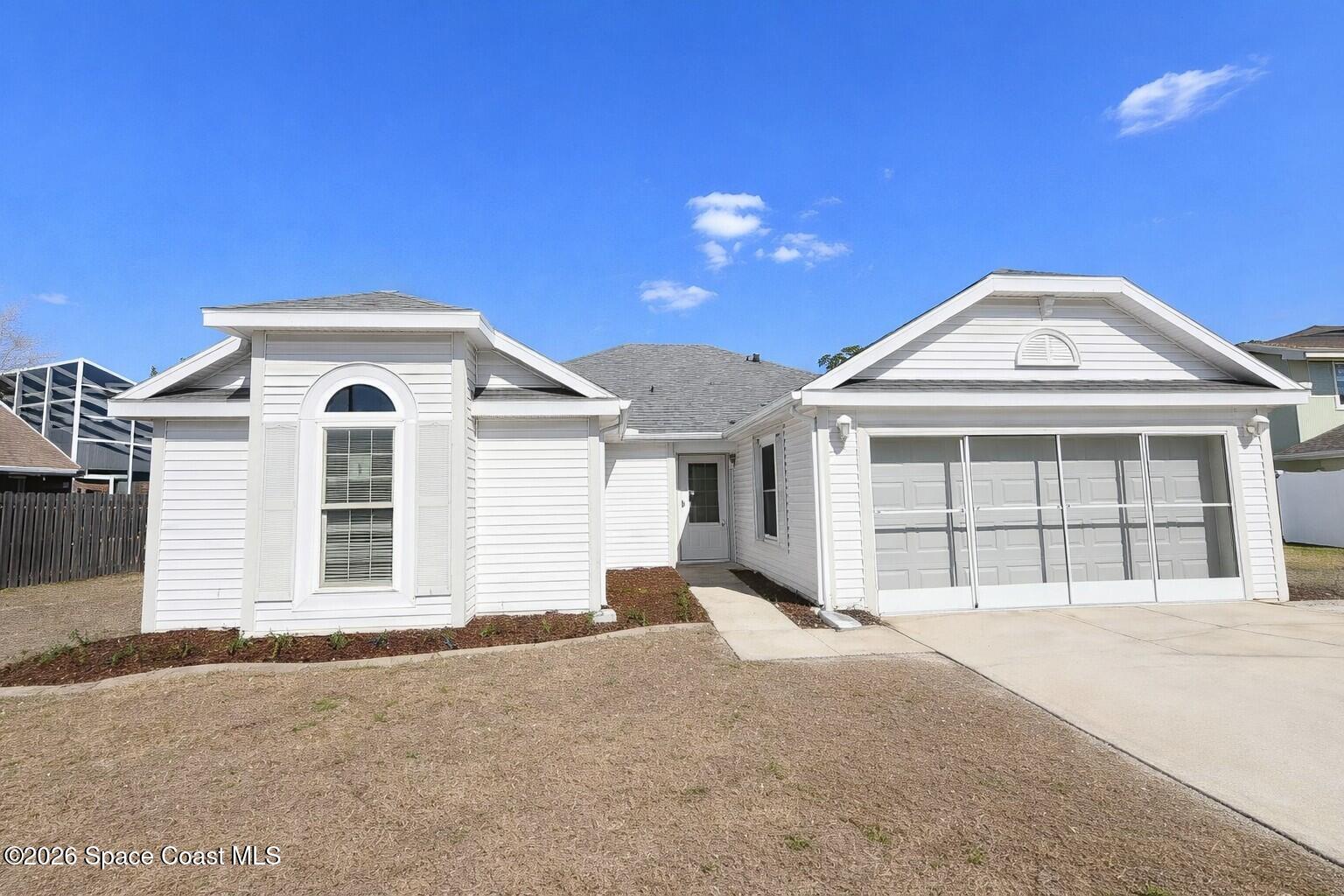 847 Trailwood Avenue — photo