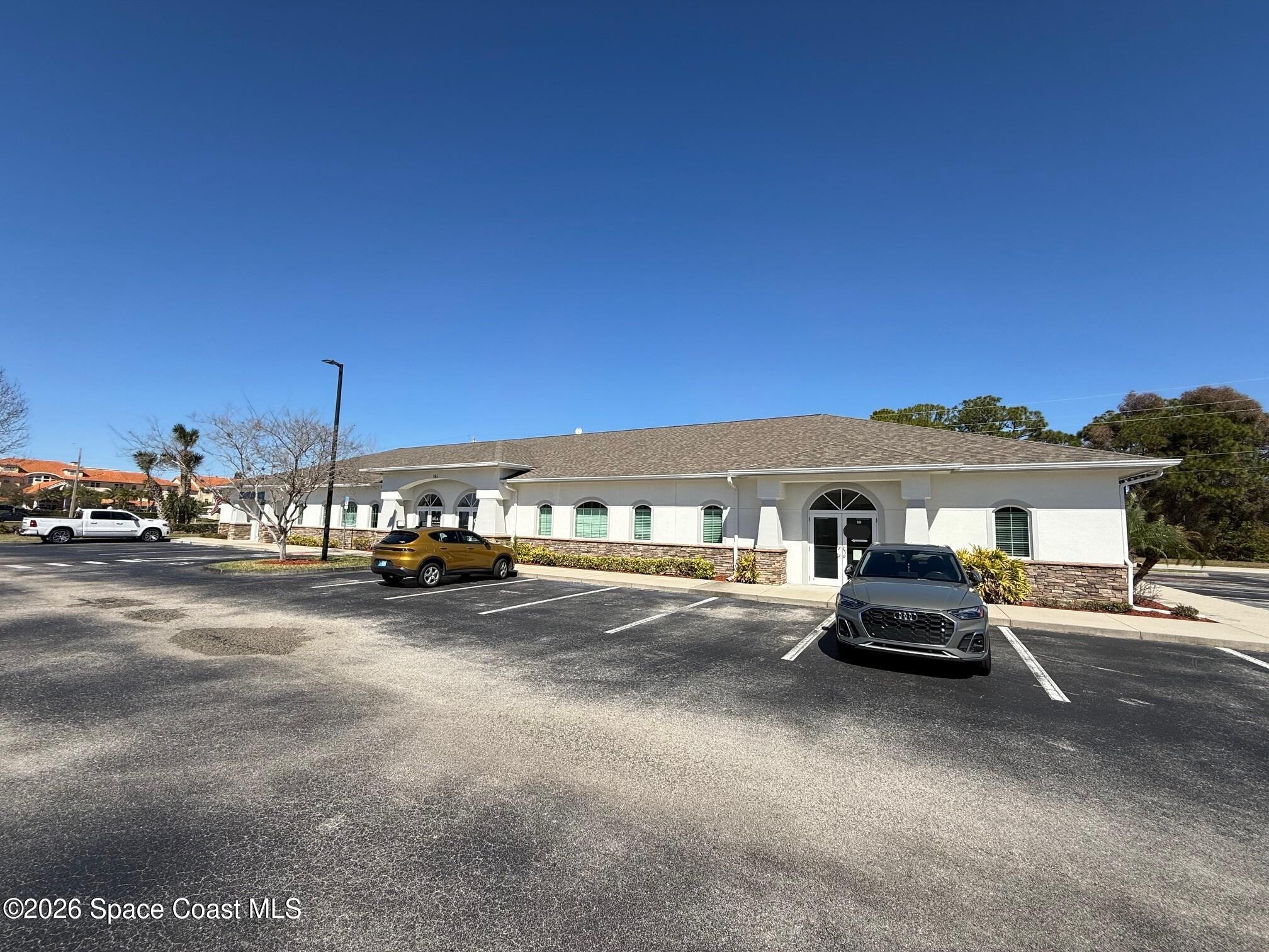 391 Commerce Parkway 240 & 260 (3,750 Sf) — photo
