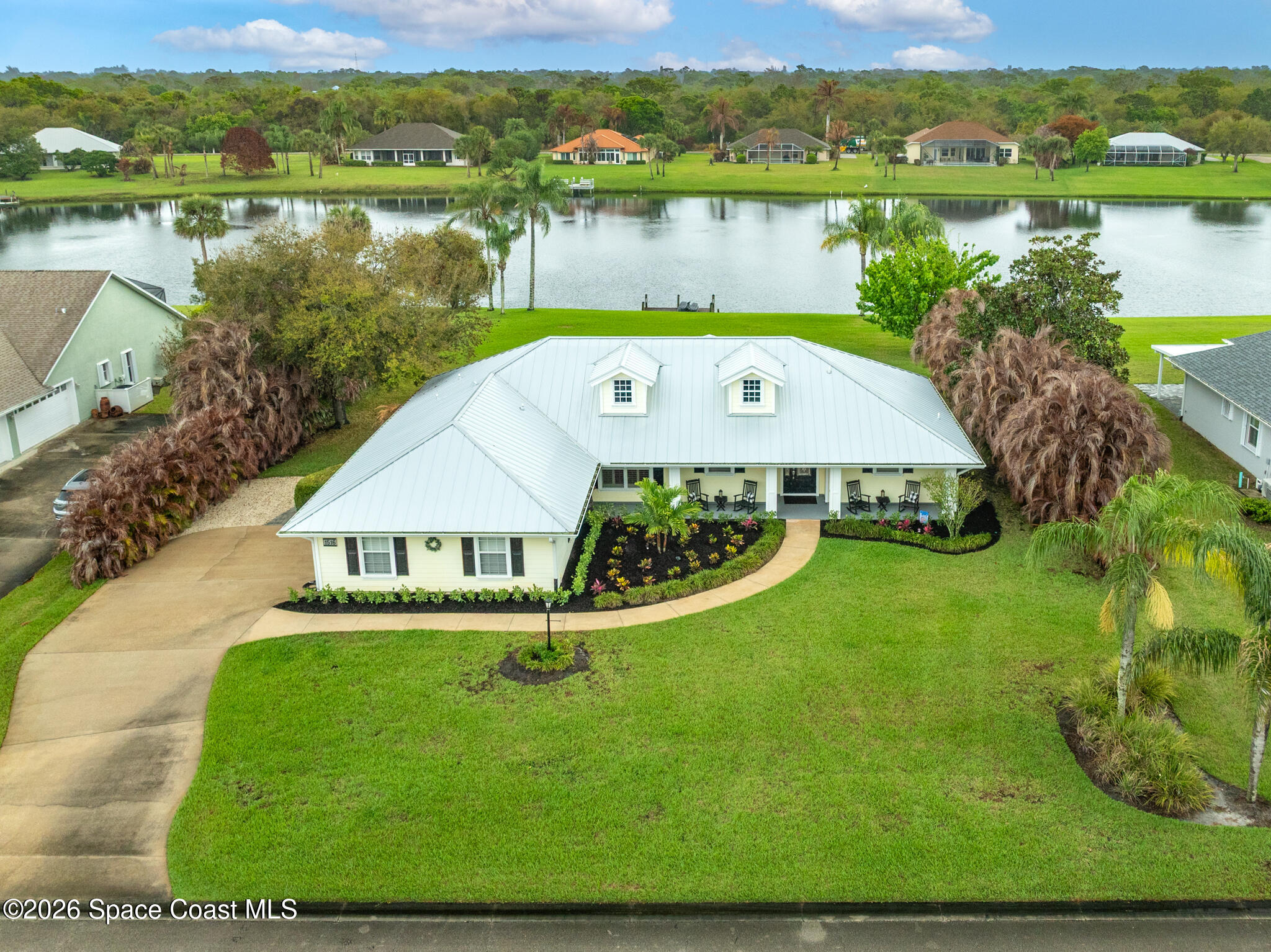 1516 Eagles Circle — photo