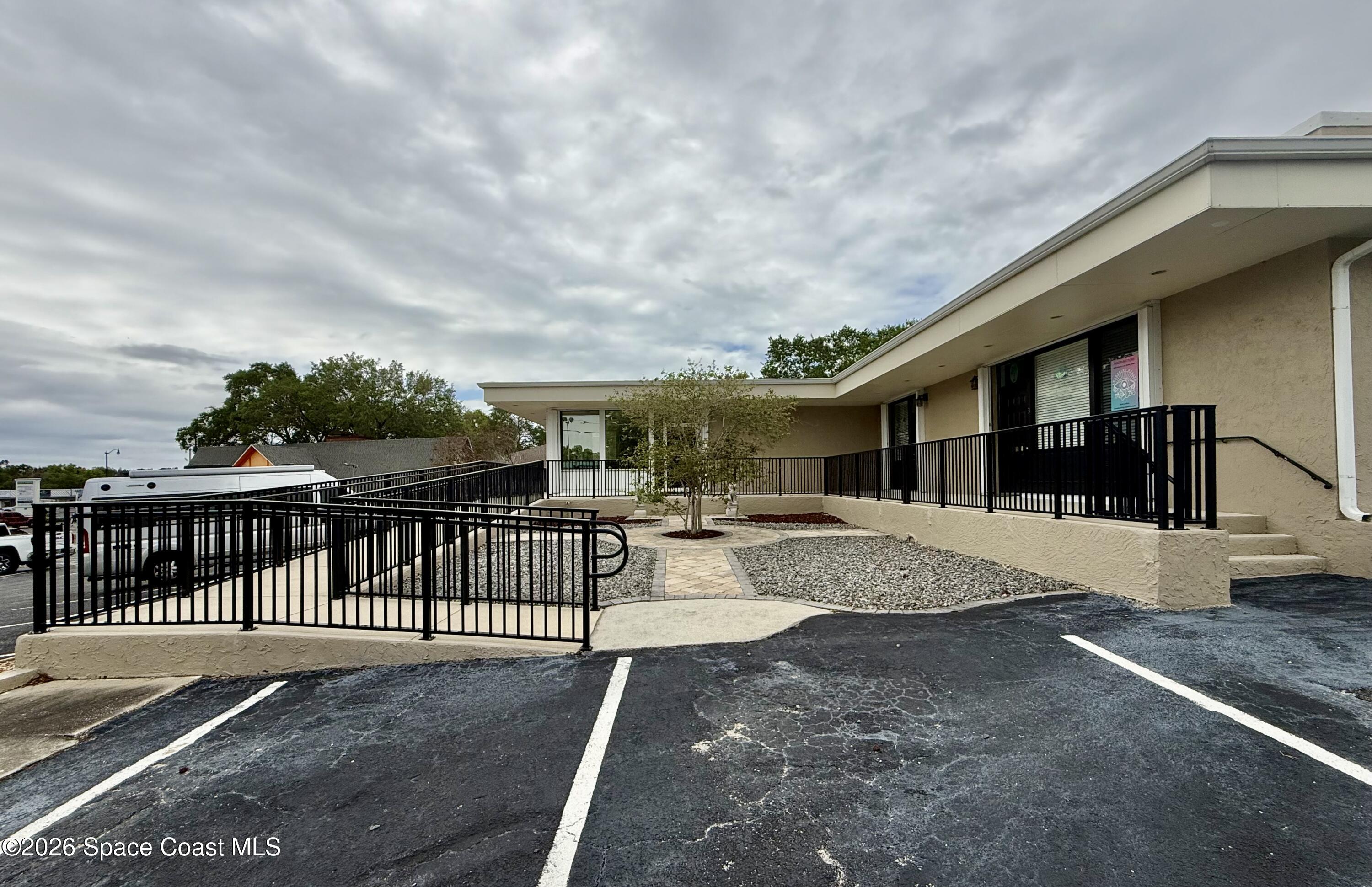 220 Coral Sands Drive — photo