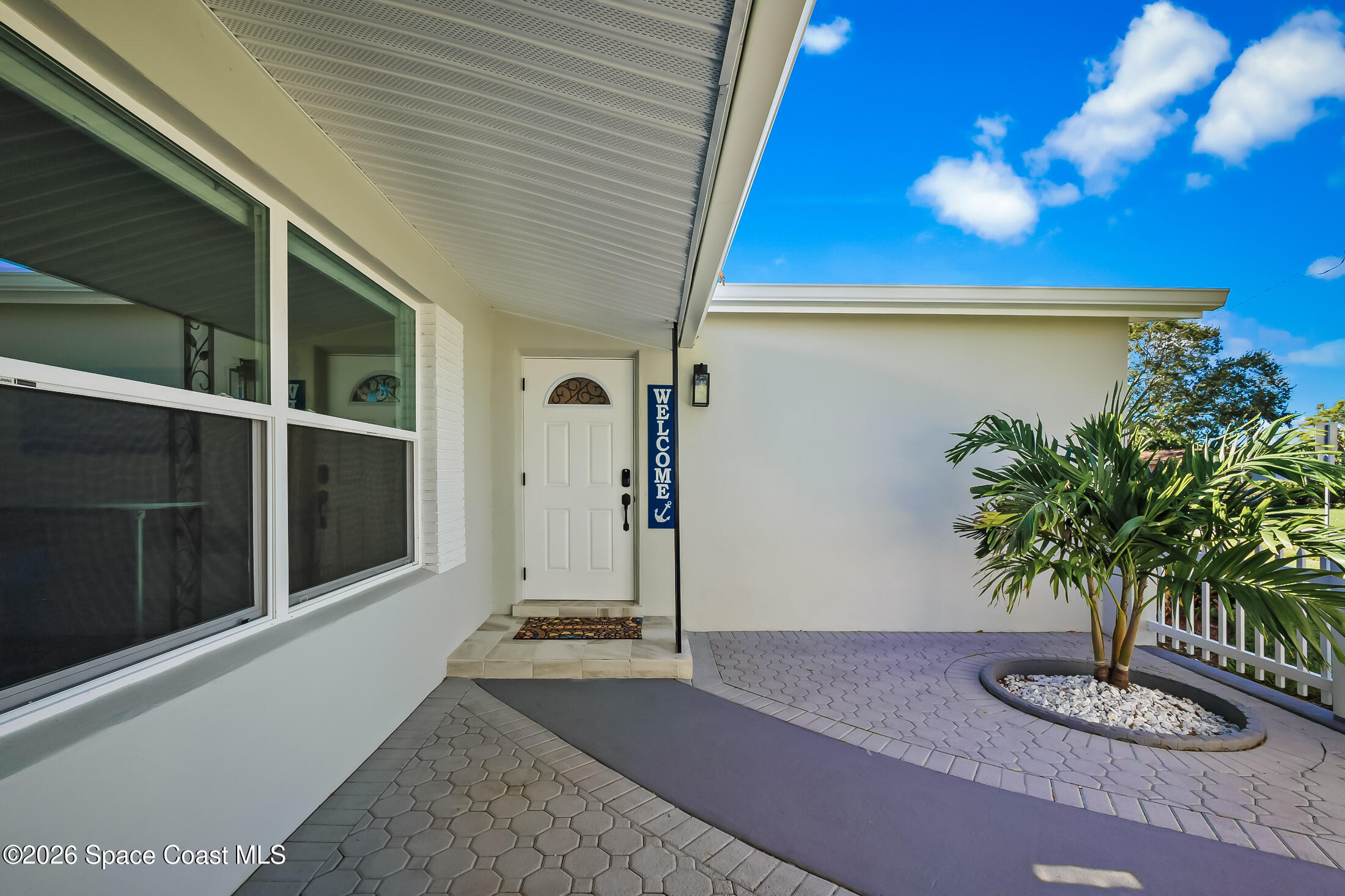 557 Ixora Drive — photo