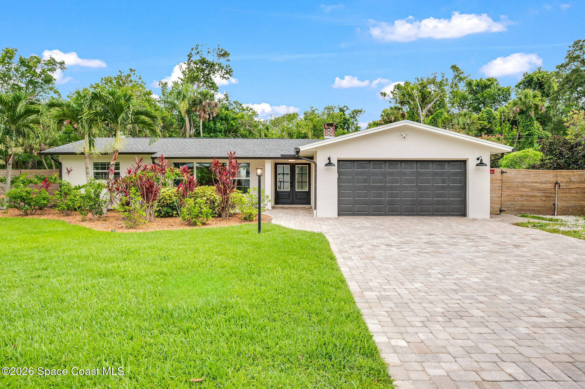 105 Briarwood Lane — photo