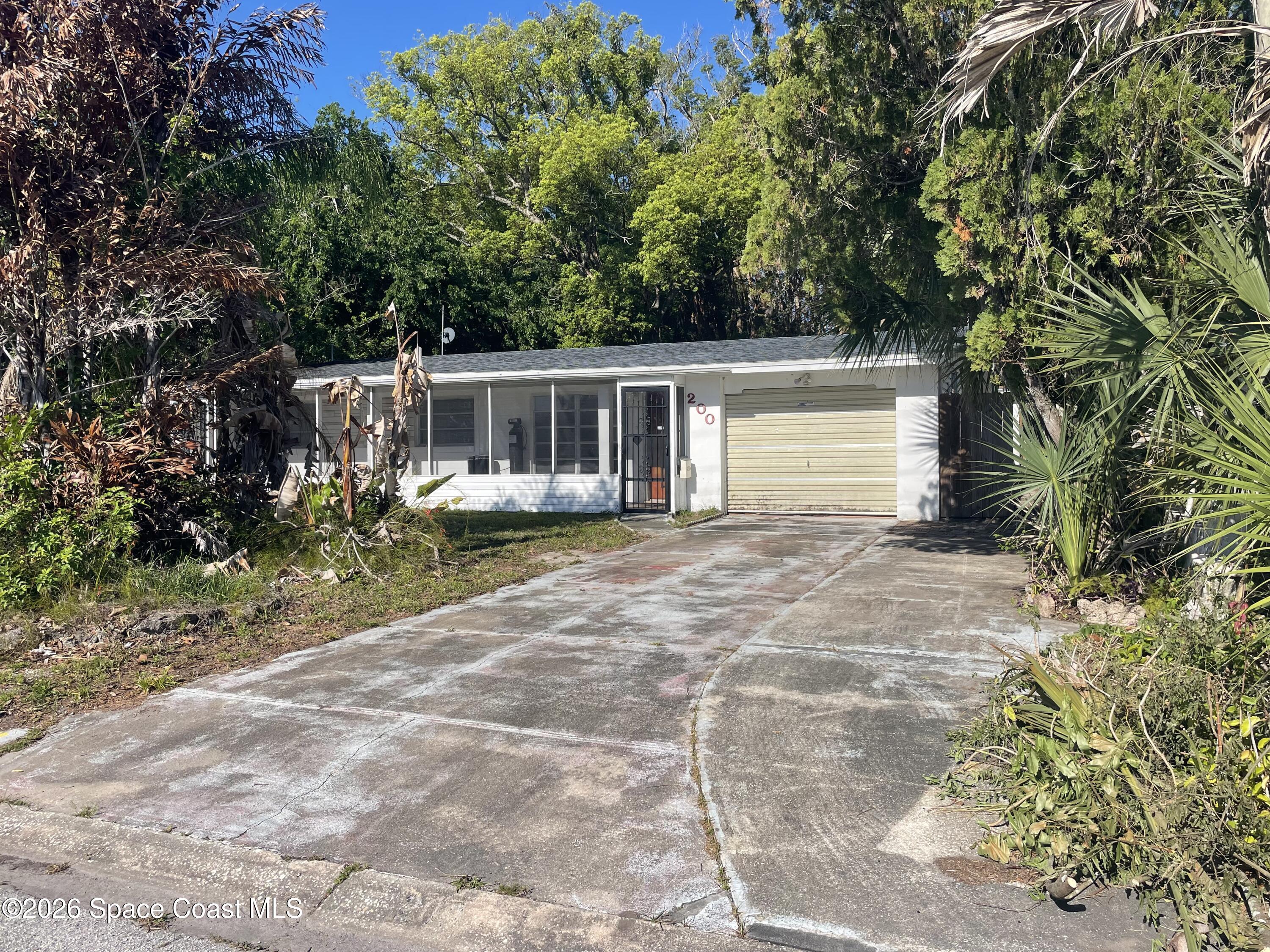 200 N Christmas Hill Road — photo