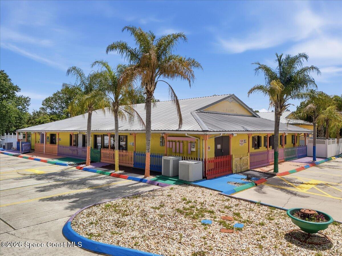 1330 Knox Mcrae Drive 6a — photo