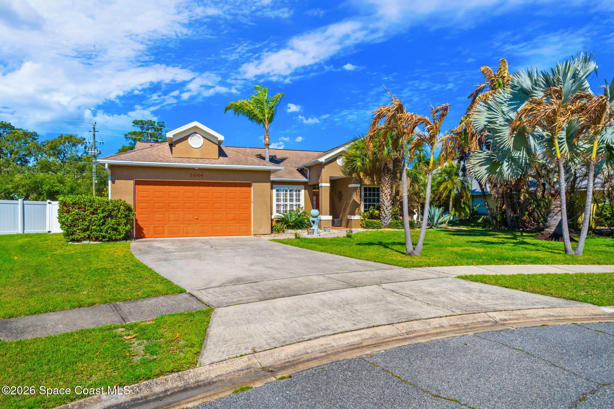 1044 Harbor Pines Drive — photo