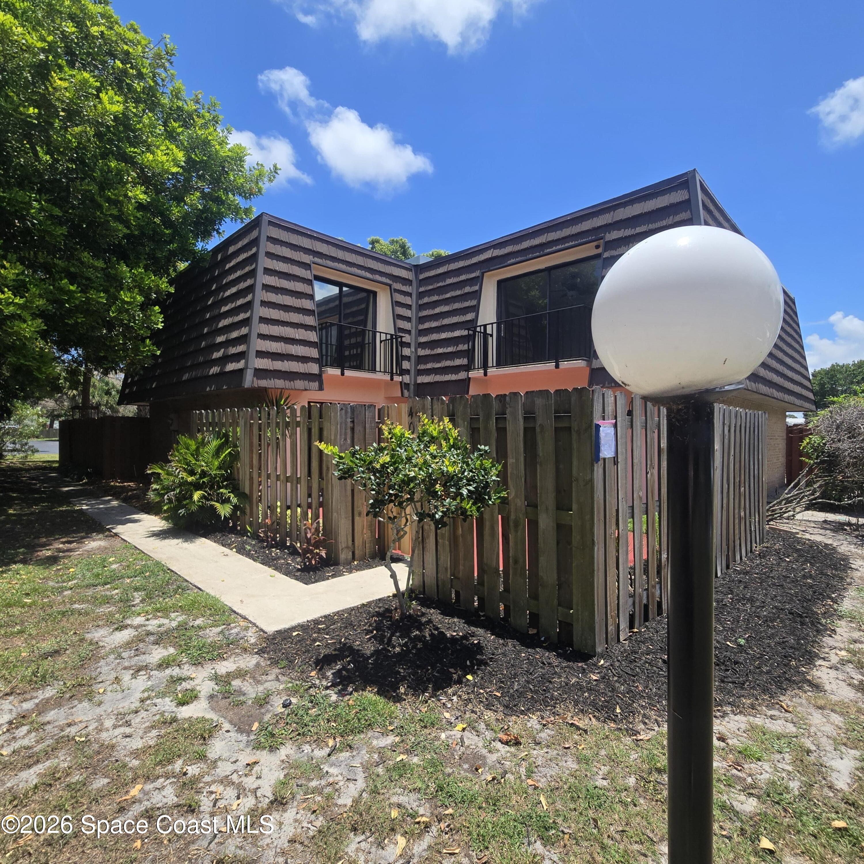 4014 Vista Oaks Circle NE — photo
