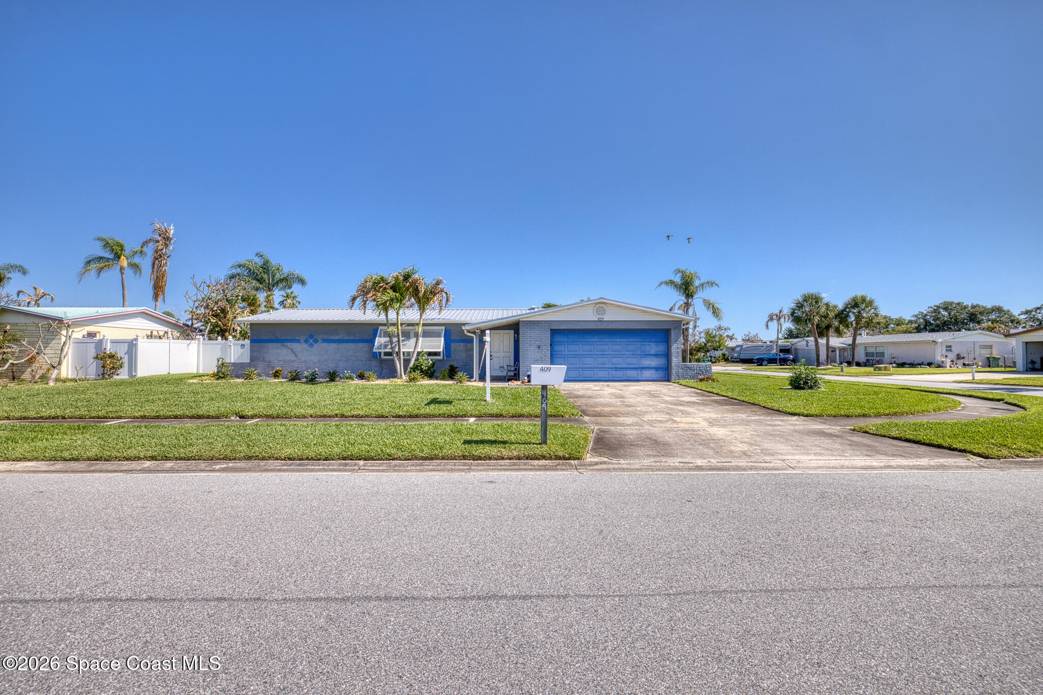 409 Finch Drive — photo