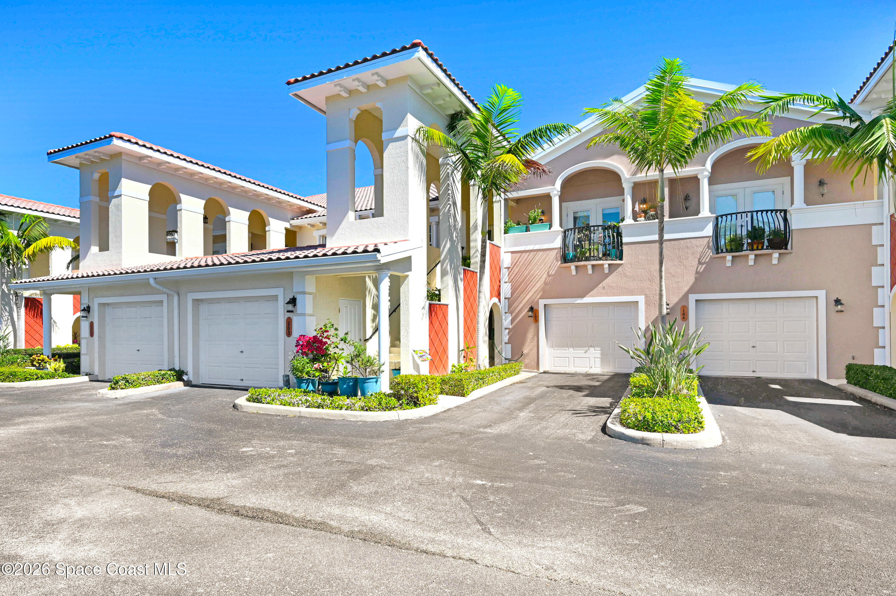 127 Lancha Circle 203 — photo