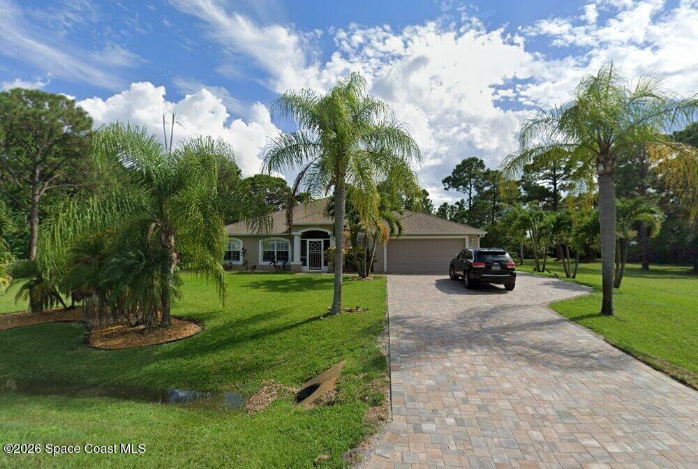 7100 Hacienda Drive — photo
