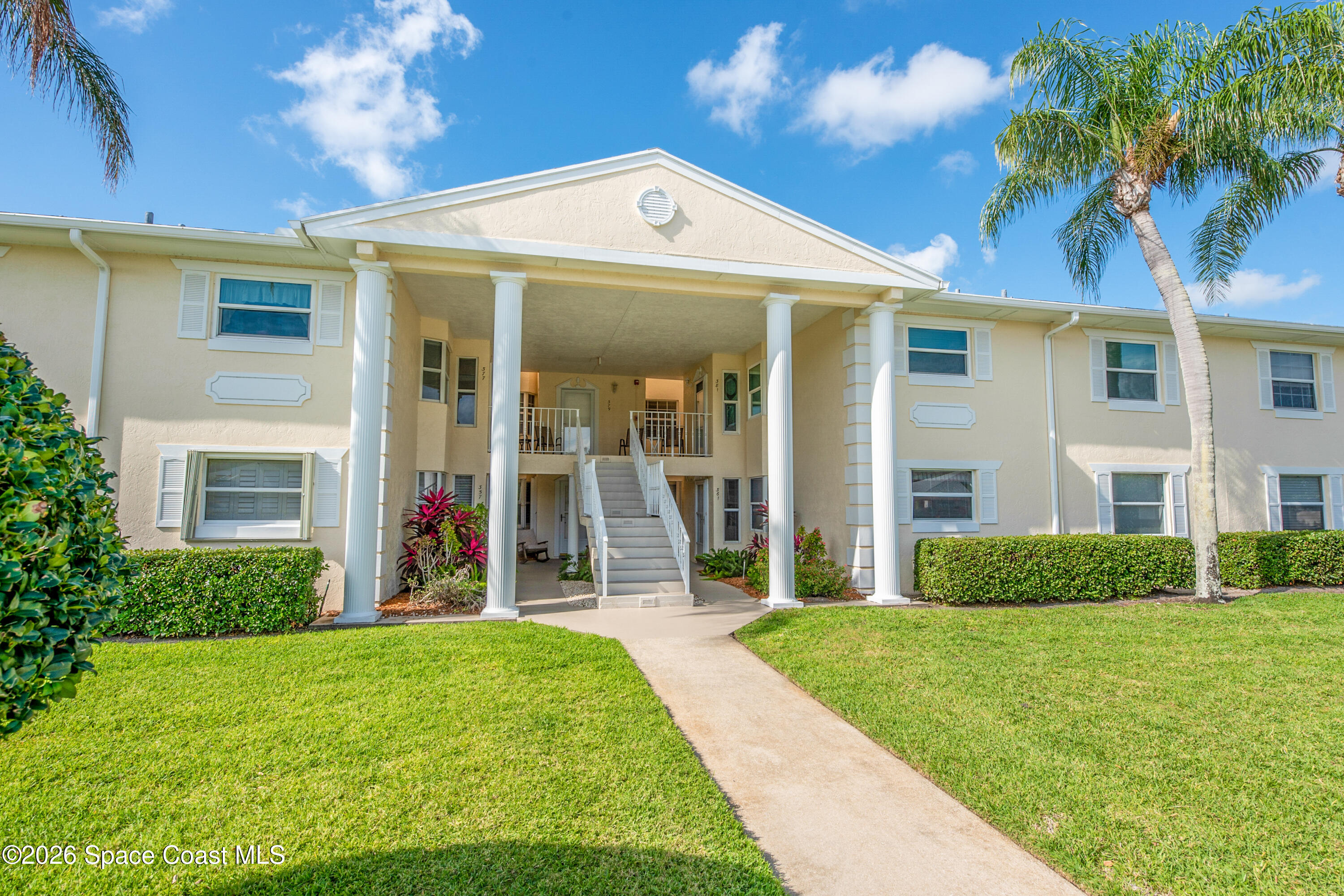 361 N Grove Isle Circle — photo