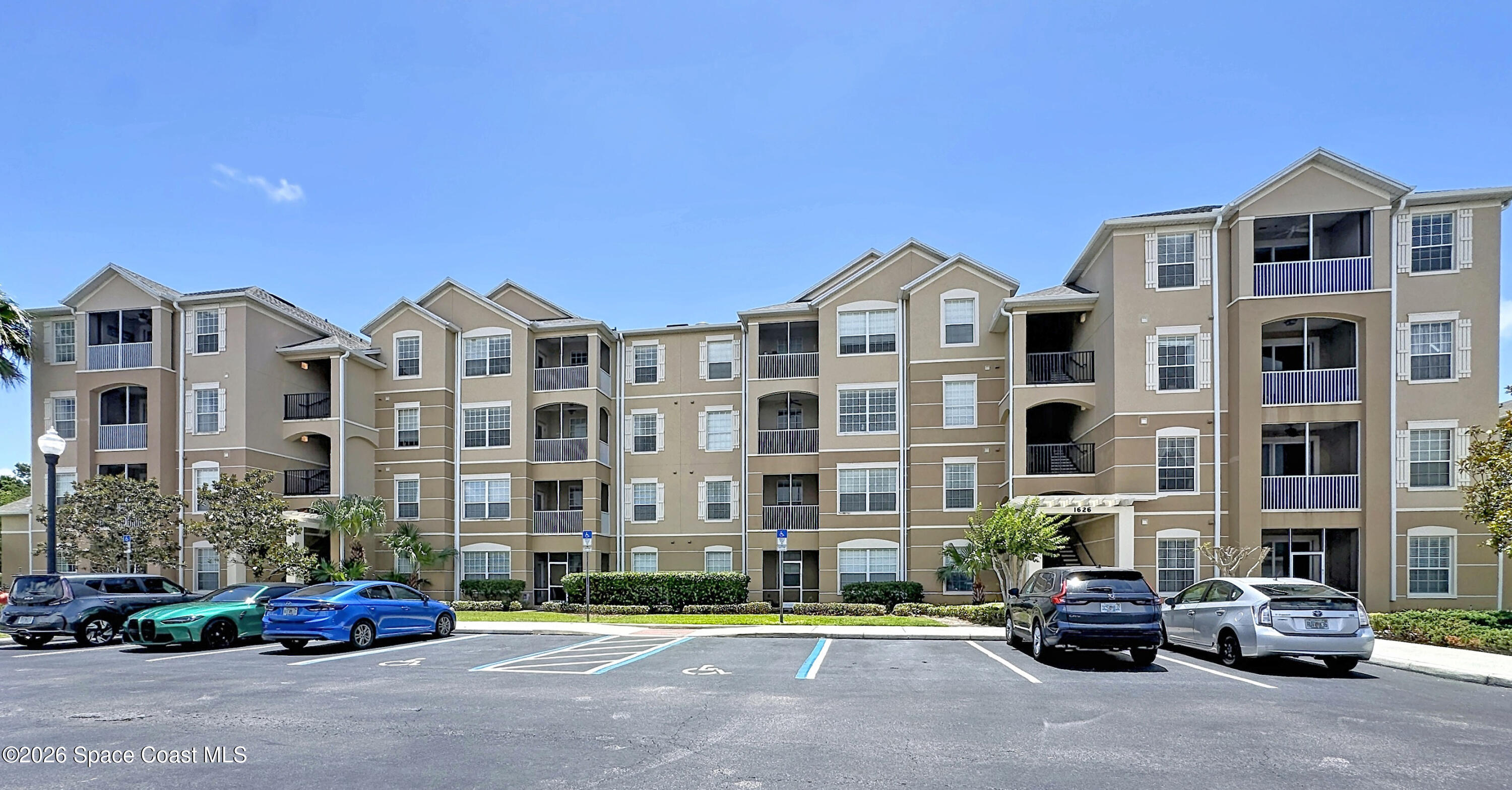 1626 Peregrine Circle 408 — photo