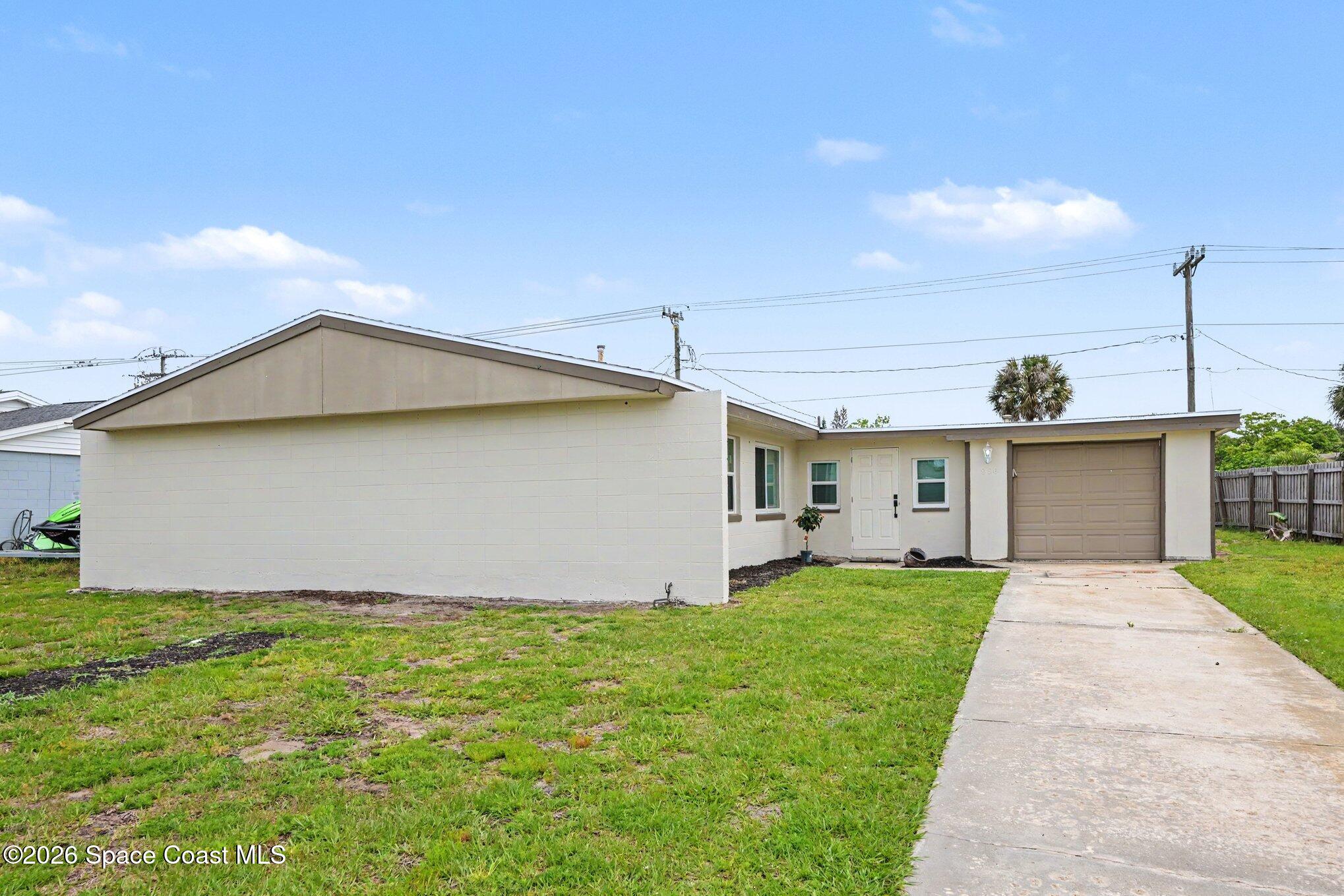956 Beechfern Lane — photo